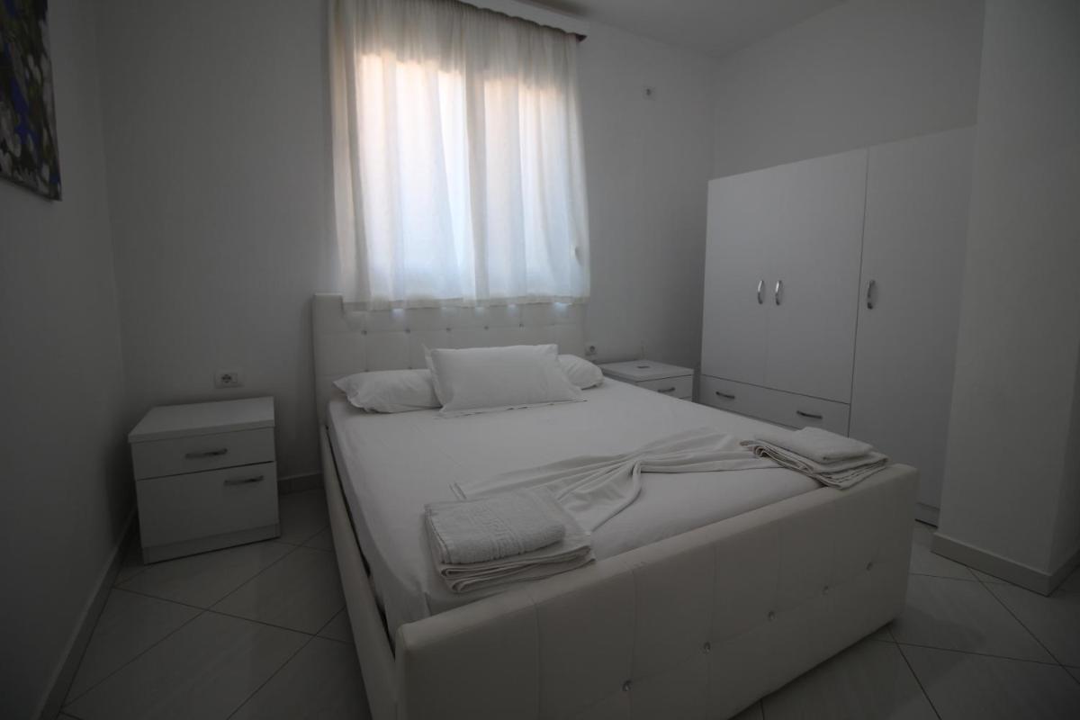 Eleana Apartments