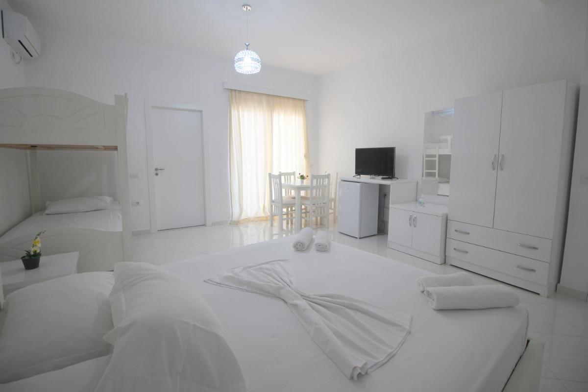 Eleana Apartments