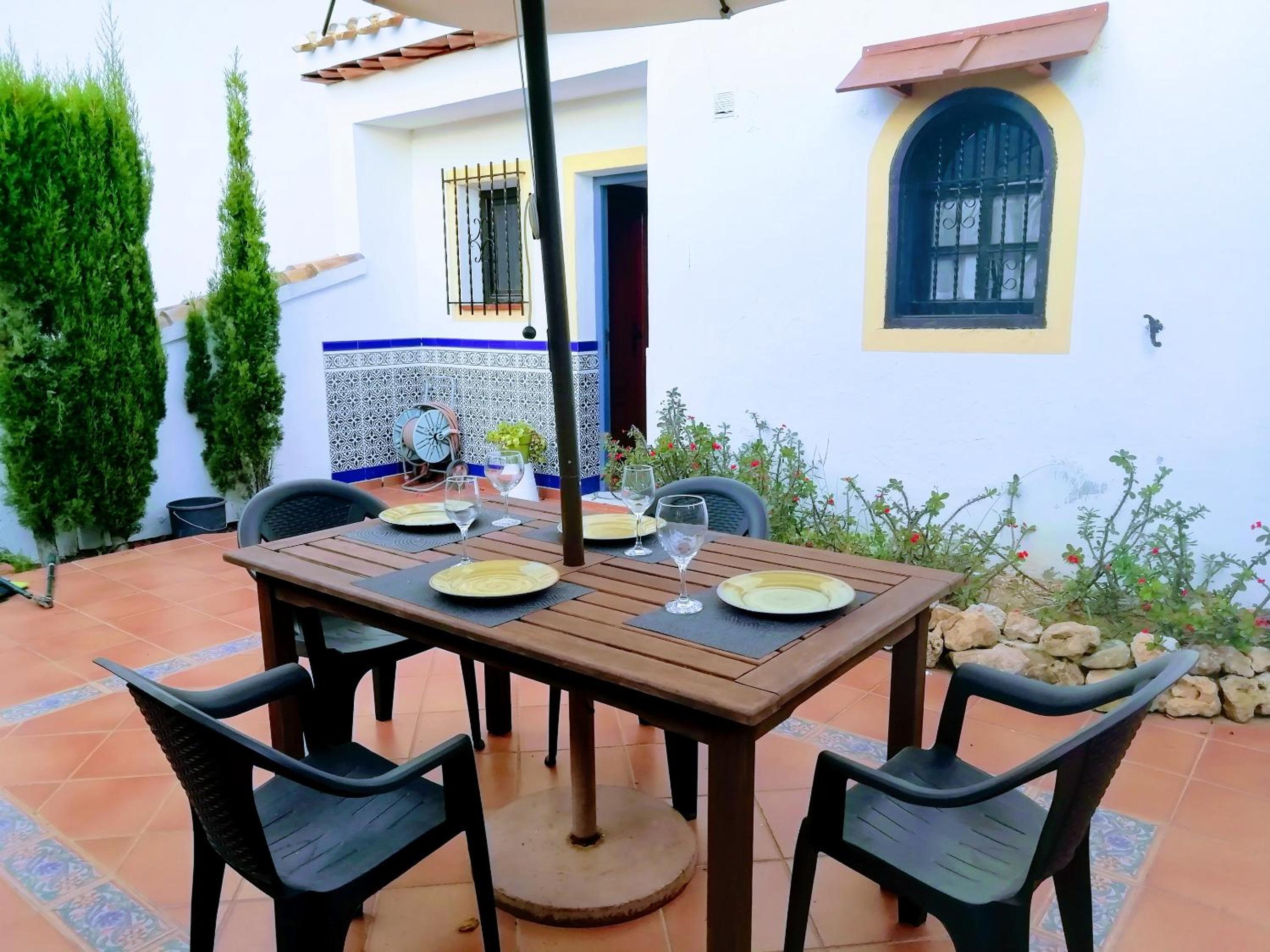 Welcoming House in Torrevieja with Shared Pool