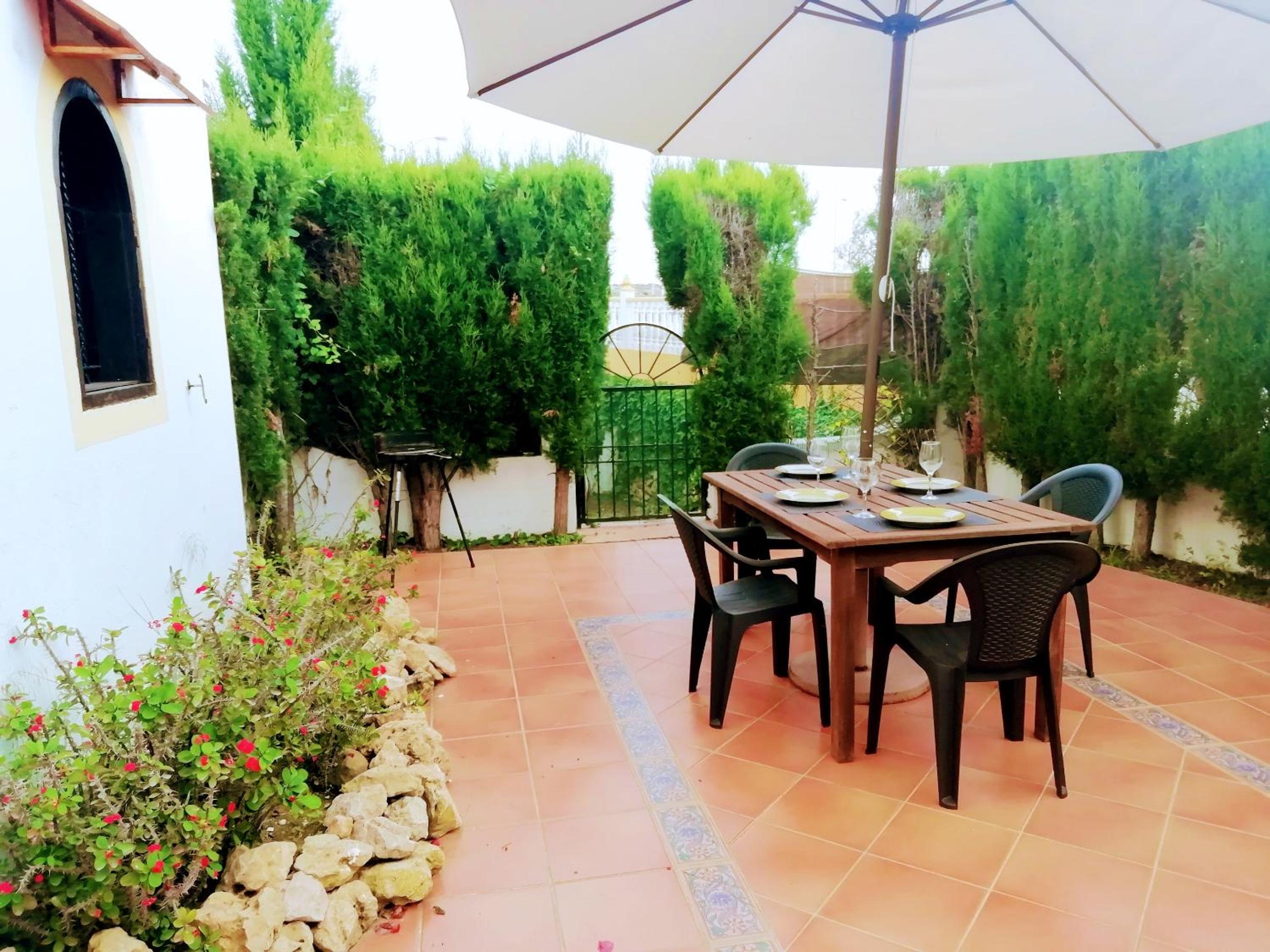 Welcoming House in Torrevieja with Shared Pool