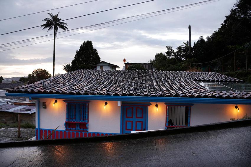 Casa Adelina