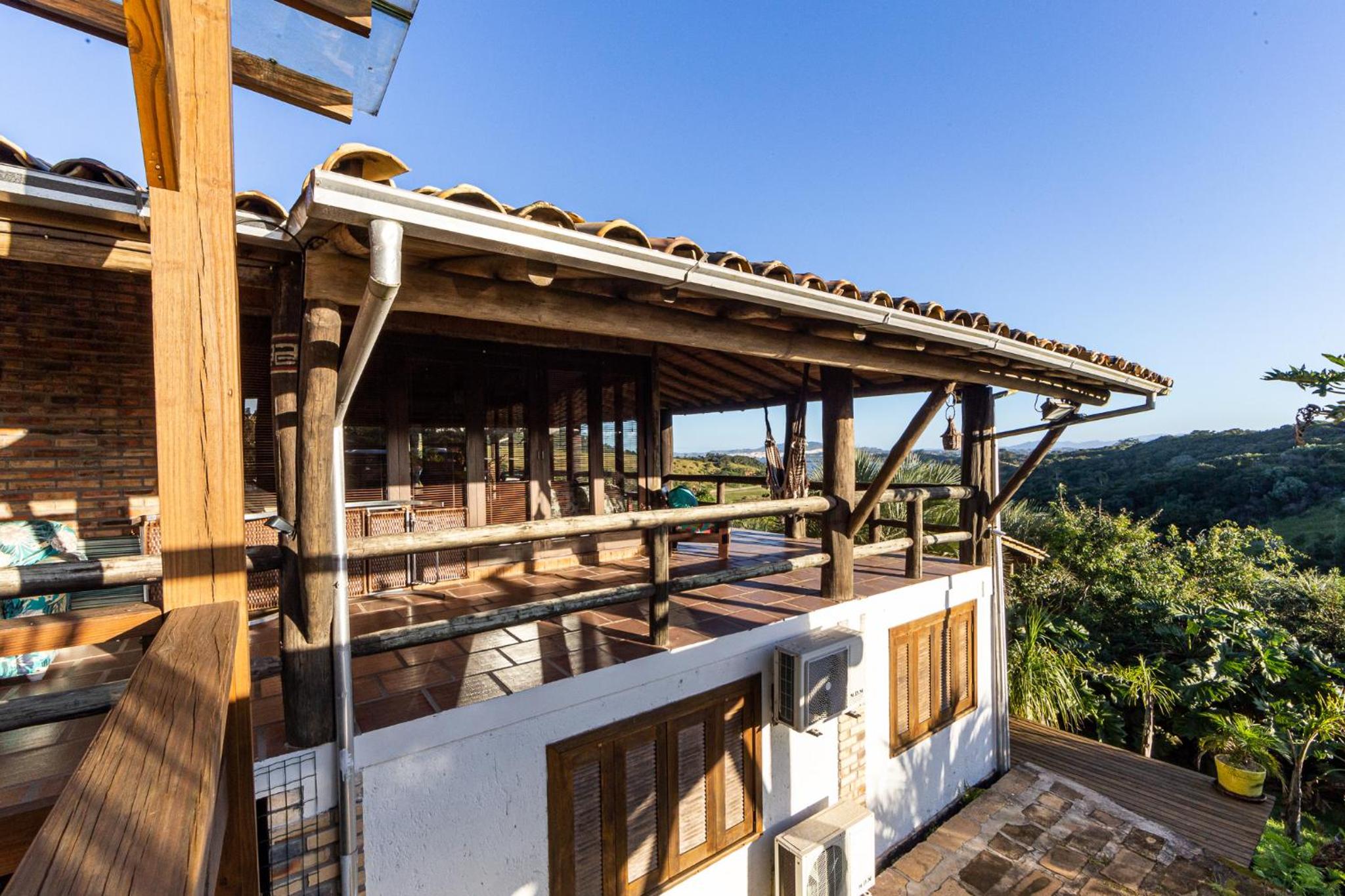 Hotel Ibiraquera Guest House Villa com piscina e jacuzzi - Image 1