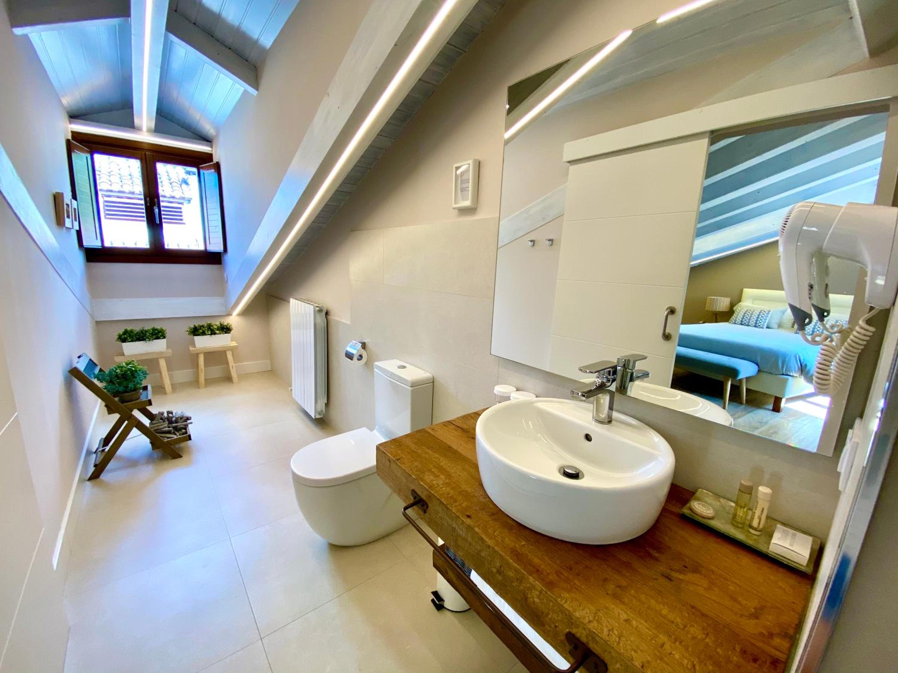 Apartamentos Turísticos Ezcaray