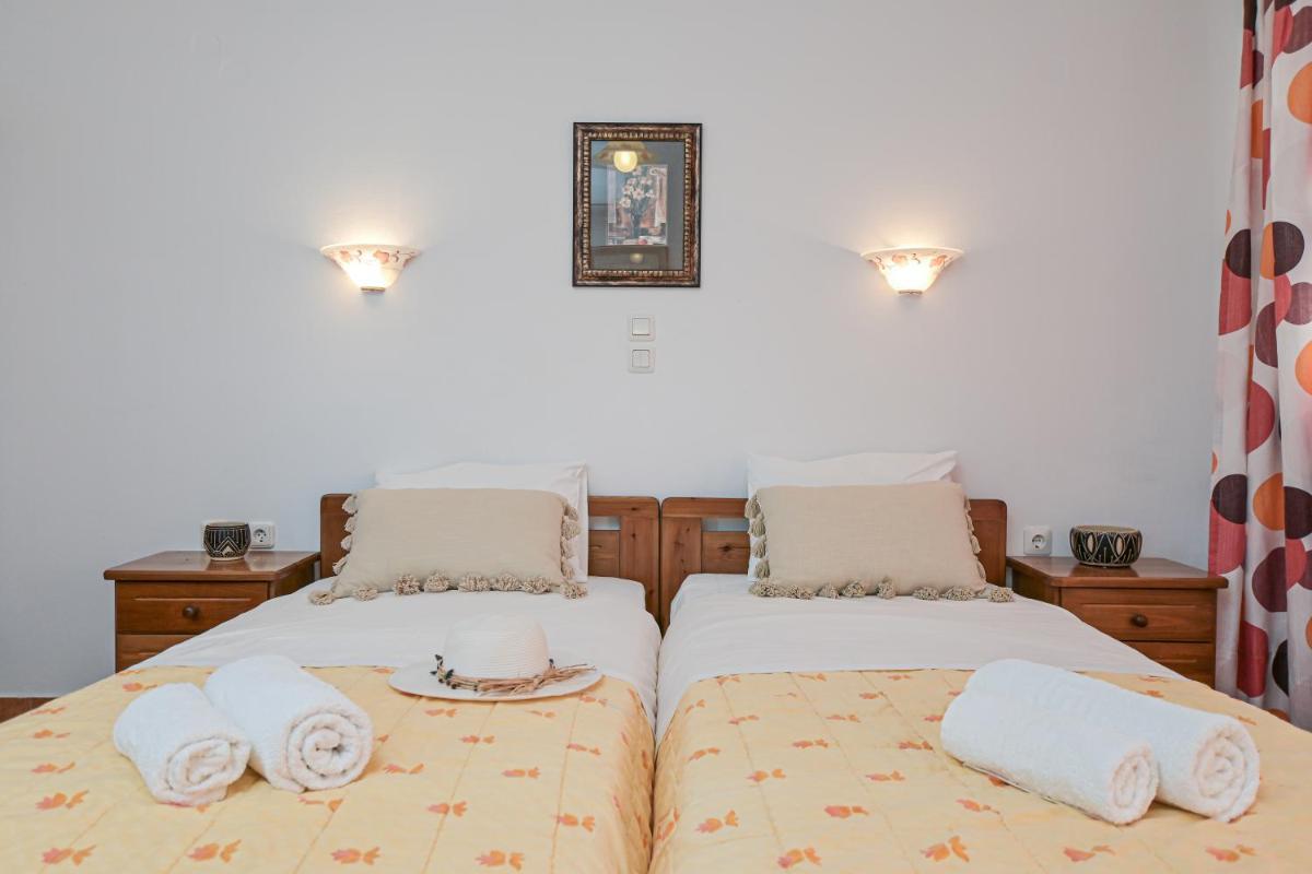 Alykes Studios & Suites