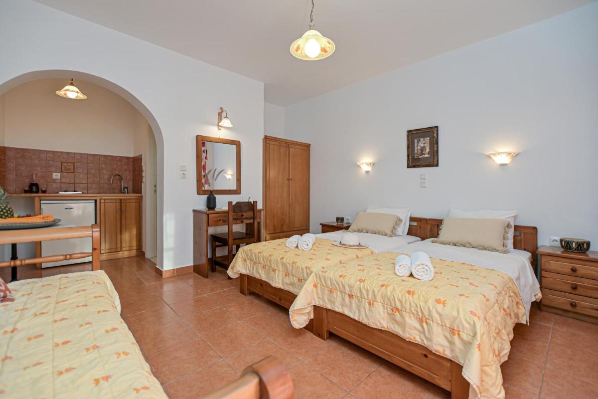 Alykes Studios & Suites