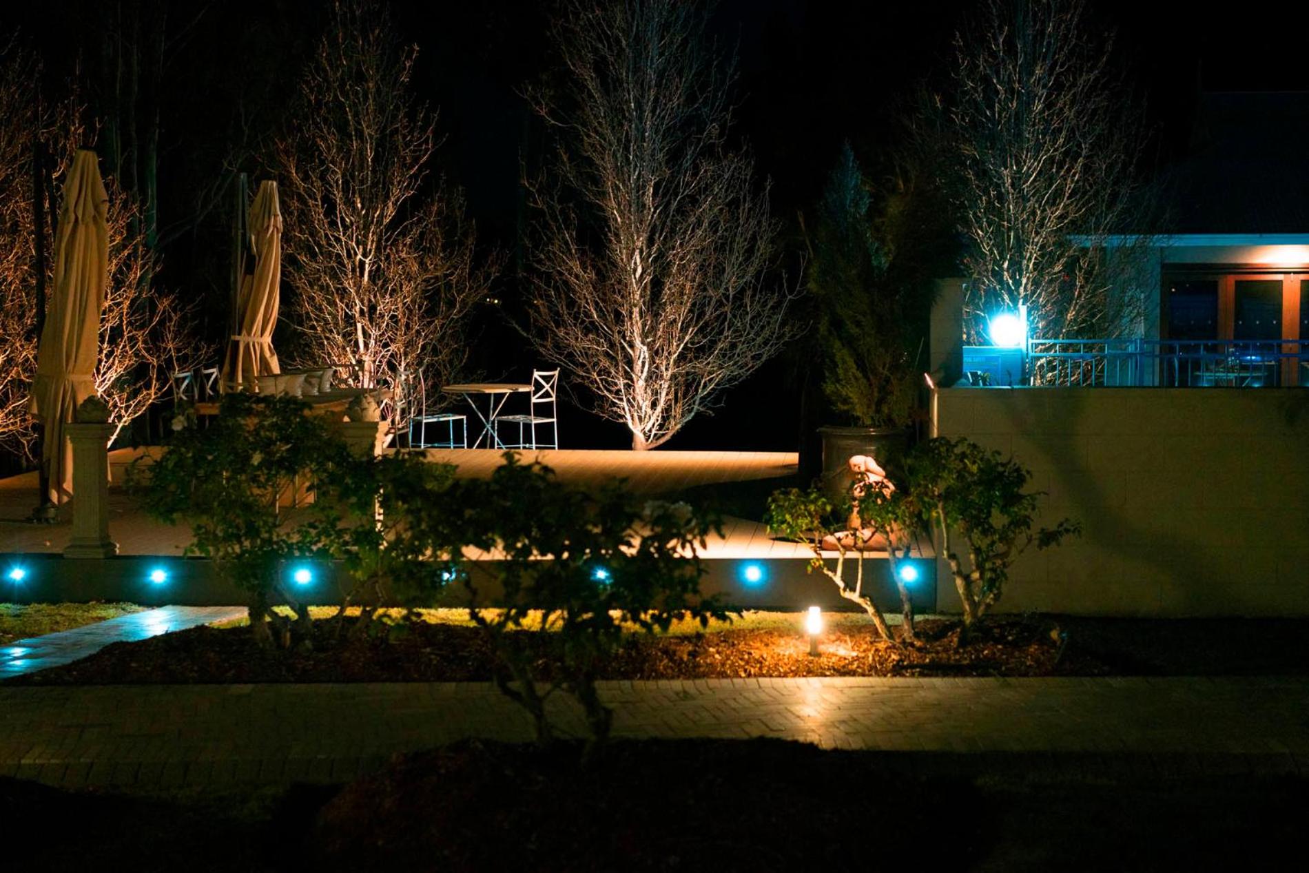 Thistle Hill Guesthouse - walk to many wineries and restaurants