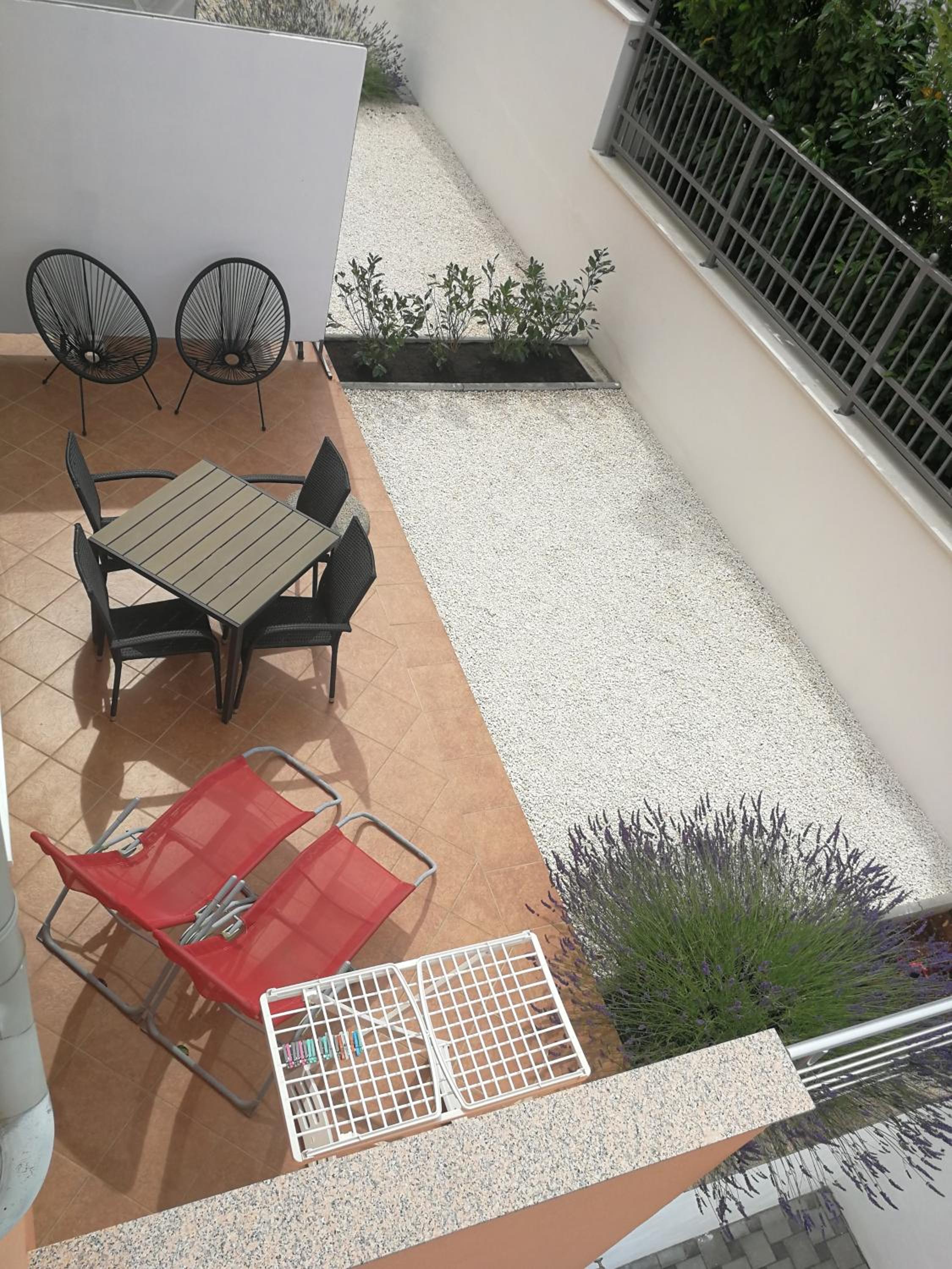 Tomena apartments