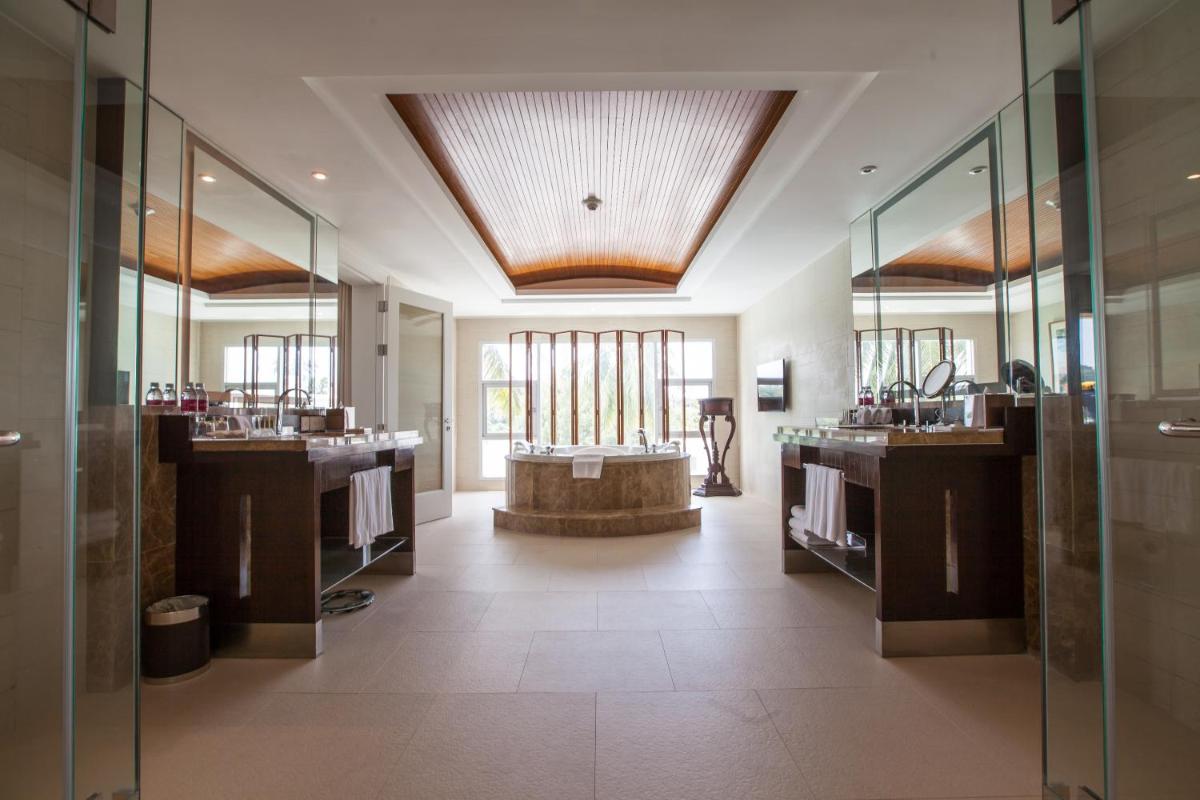 hotel reception