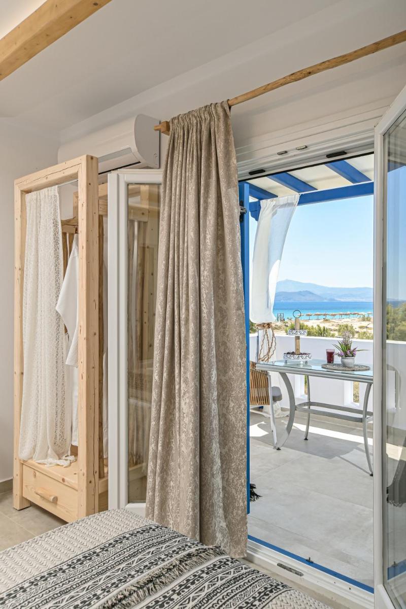 Alykes Studios & Suites
