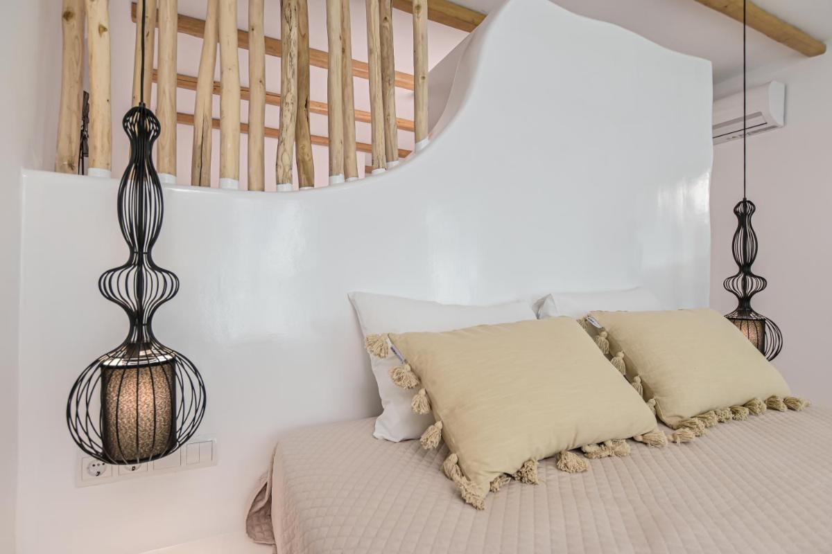 Alykes Studios & Suites