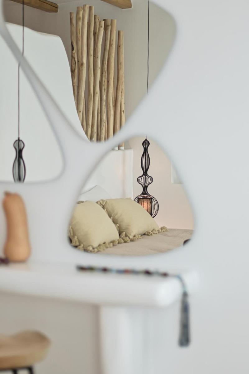 Alykes Studios & Suites