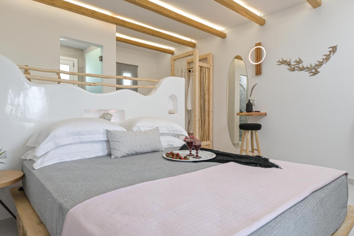 Alykes Studios & Suites
