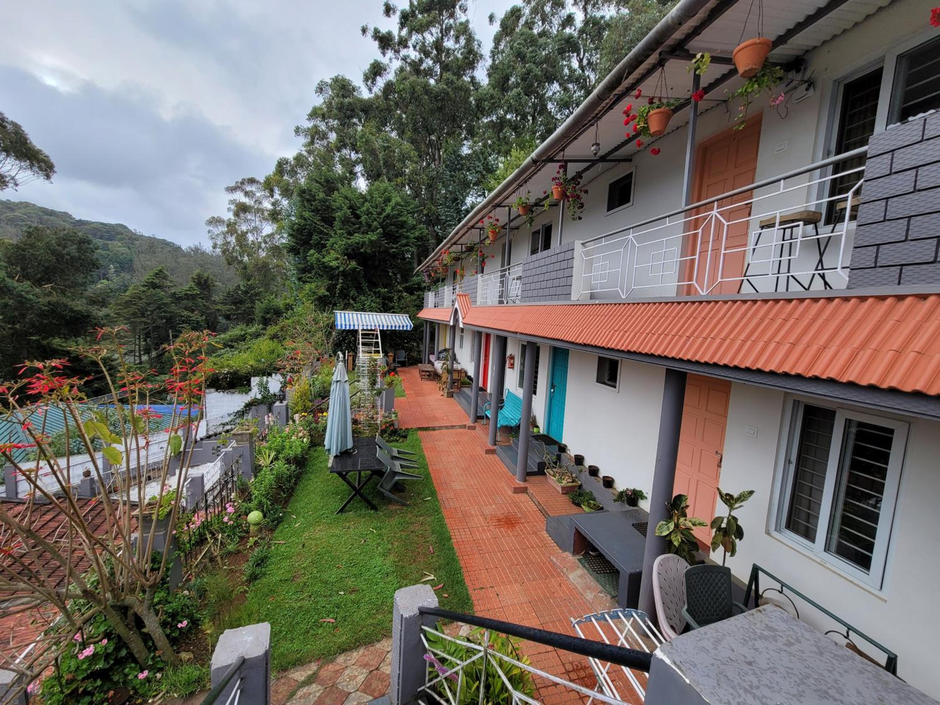 REFLECTIONS Guest House