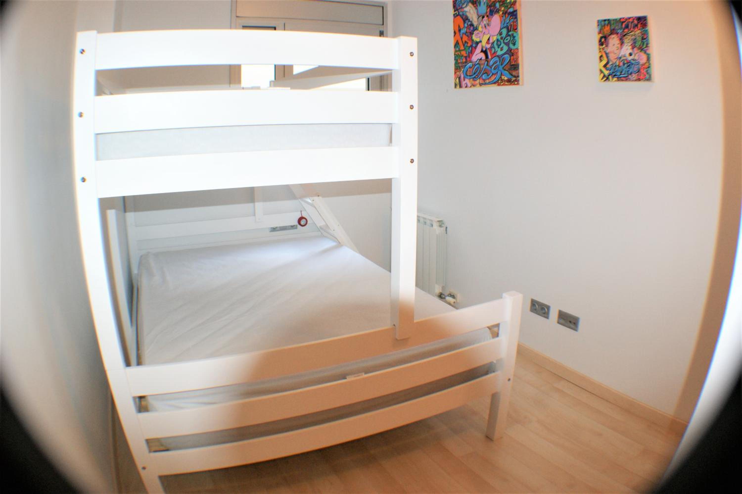 Atico-duplex moderno en en el centro de Roses view 4