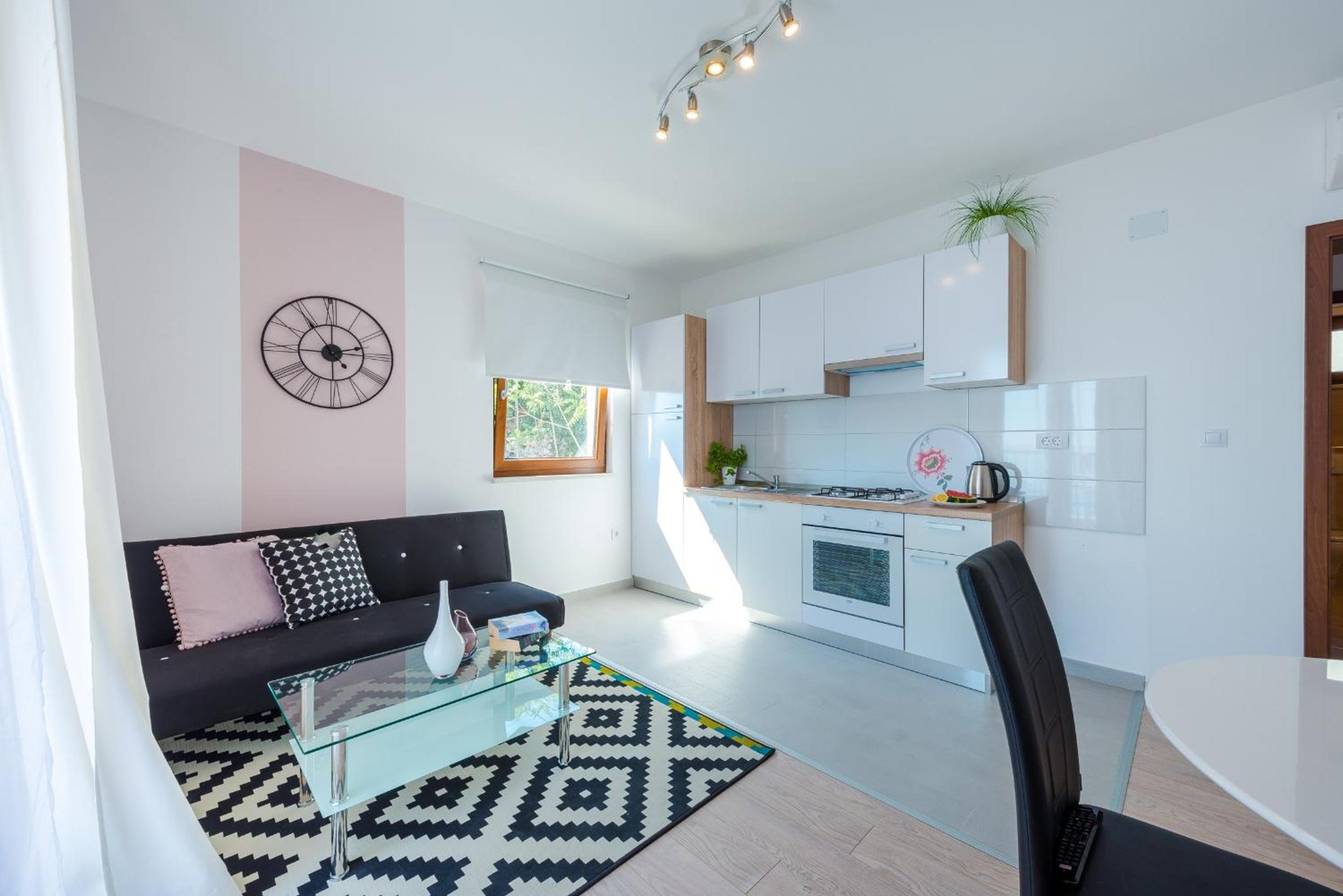 Apartments Villa Made 4U