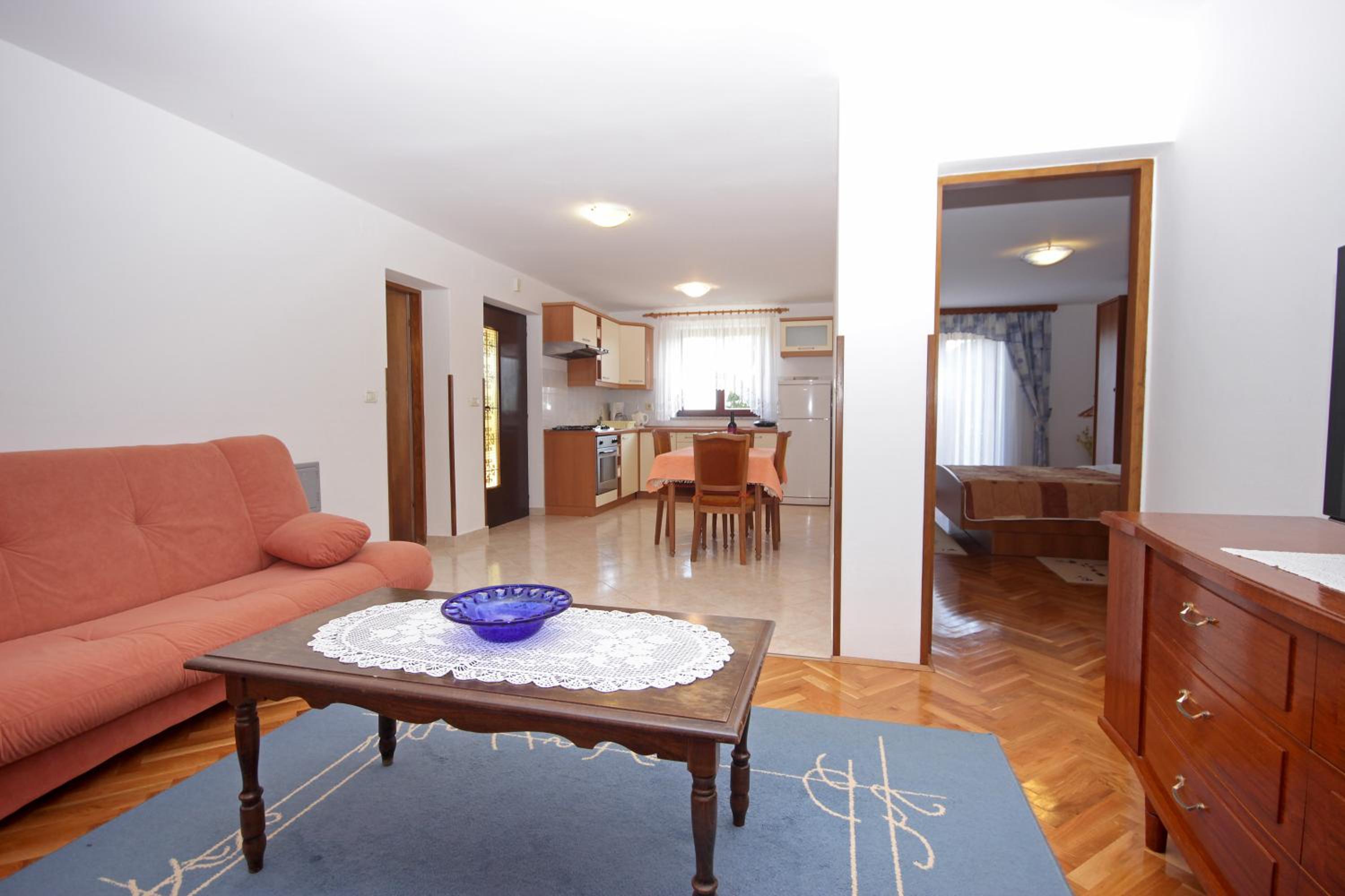 Apartment Solman view 3