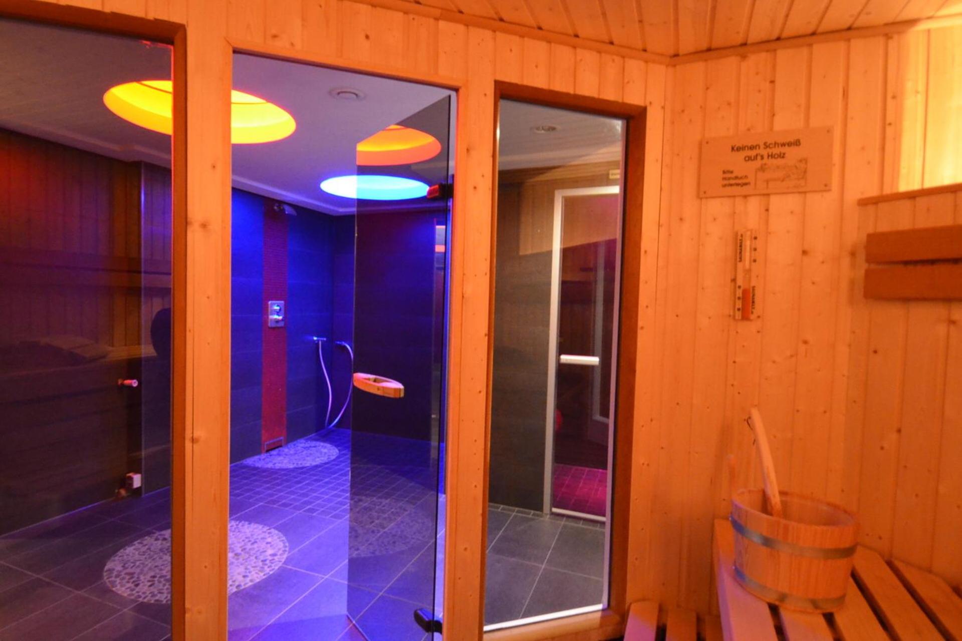 Ferienappartement und Economyzimmer Residenz Waldkrone