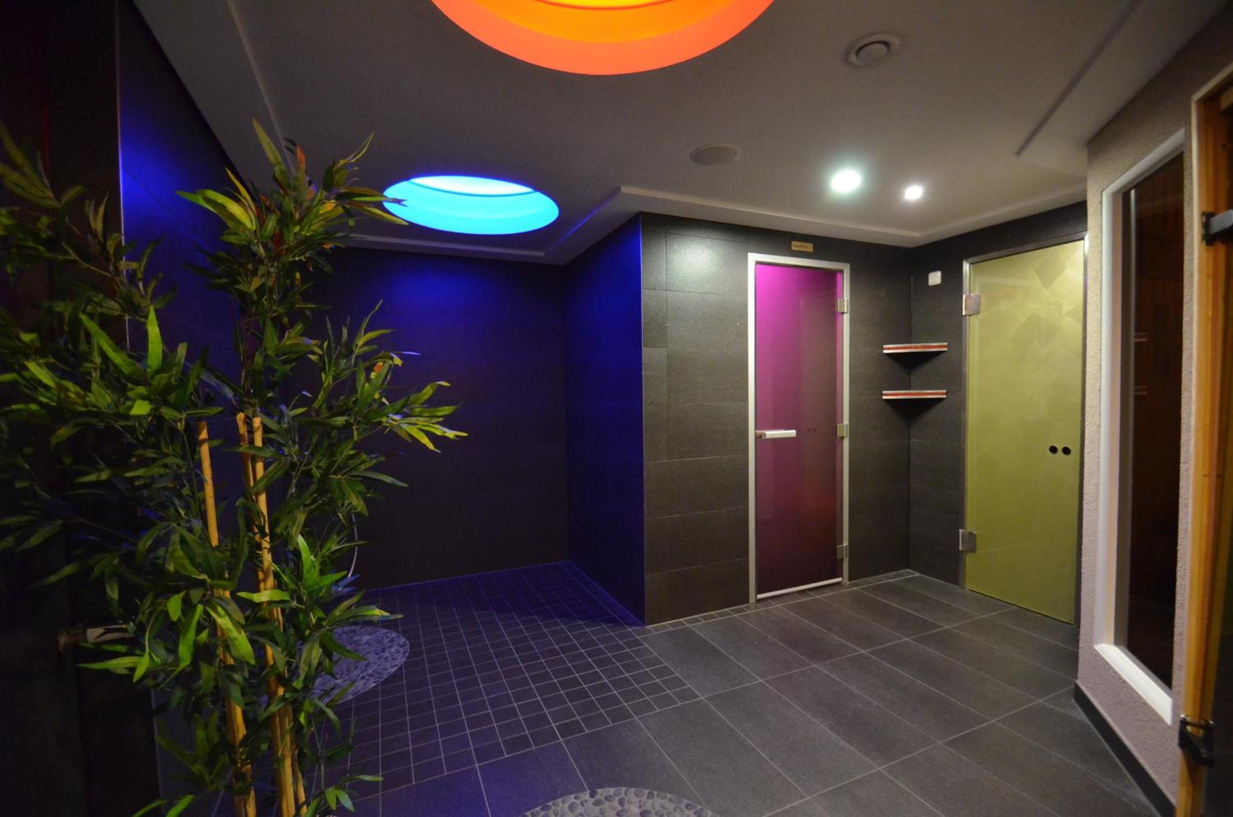 Ferienappartement und Economyzimmer Residenz Waldkrone