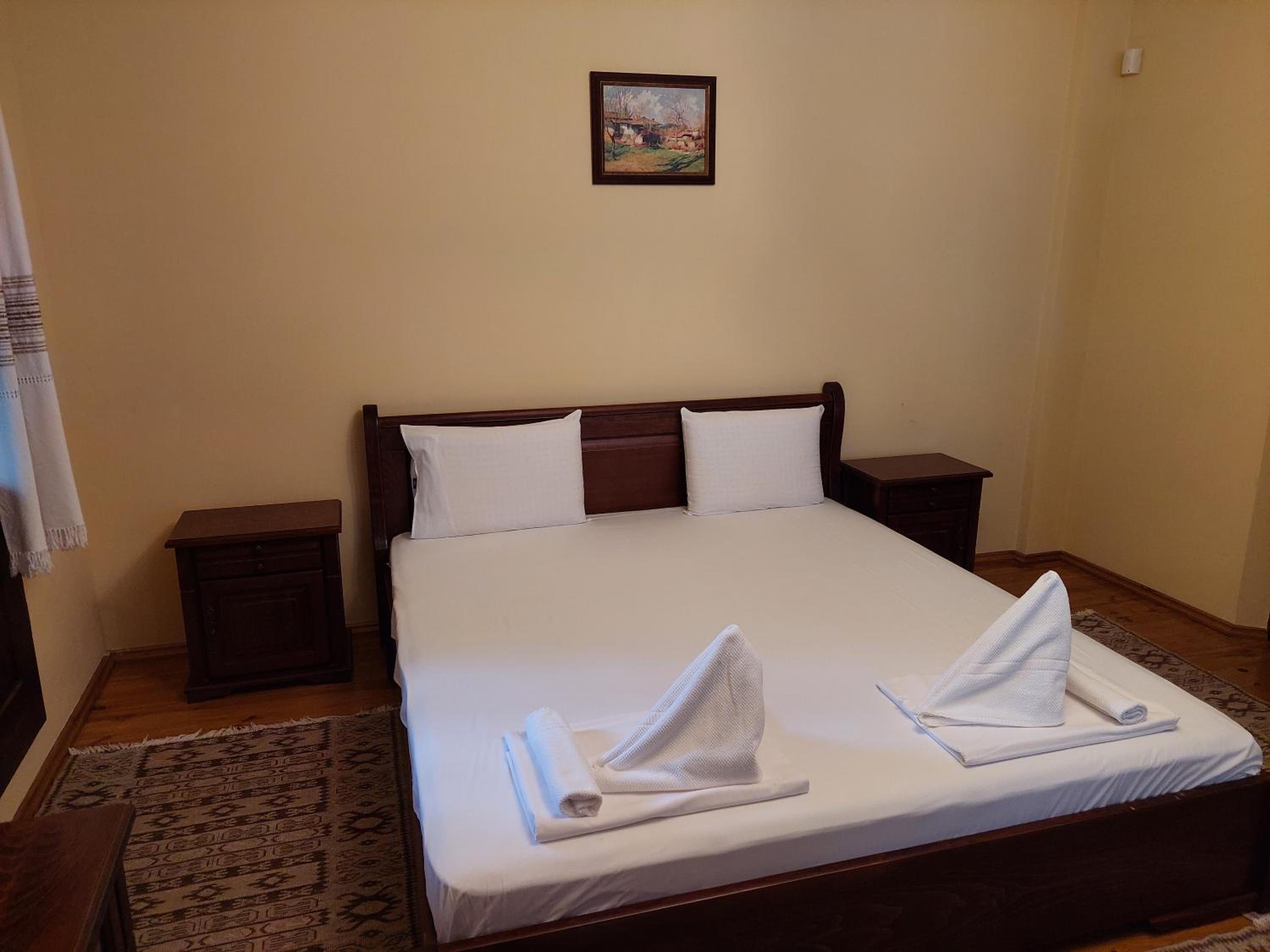 Guest Rooms Cheshmata