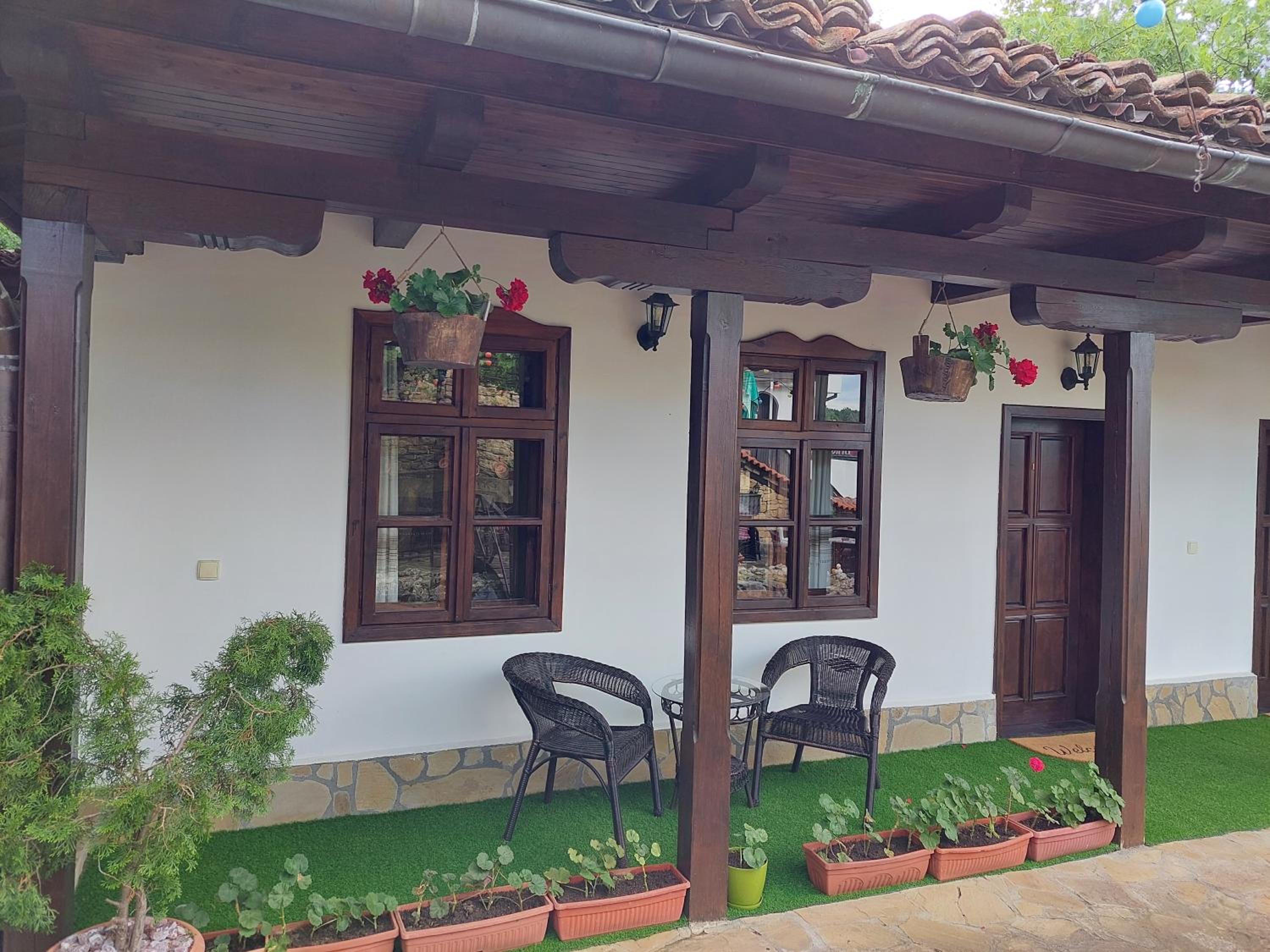 Guest Rooms Cheshmata