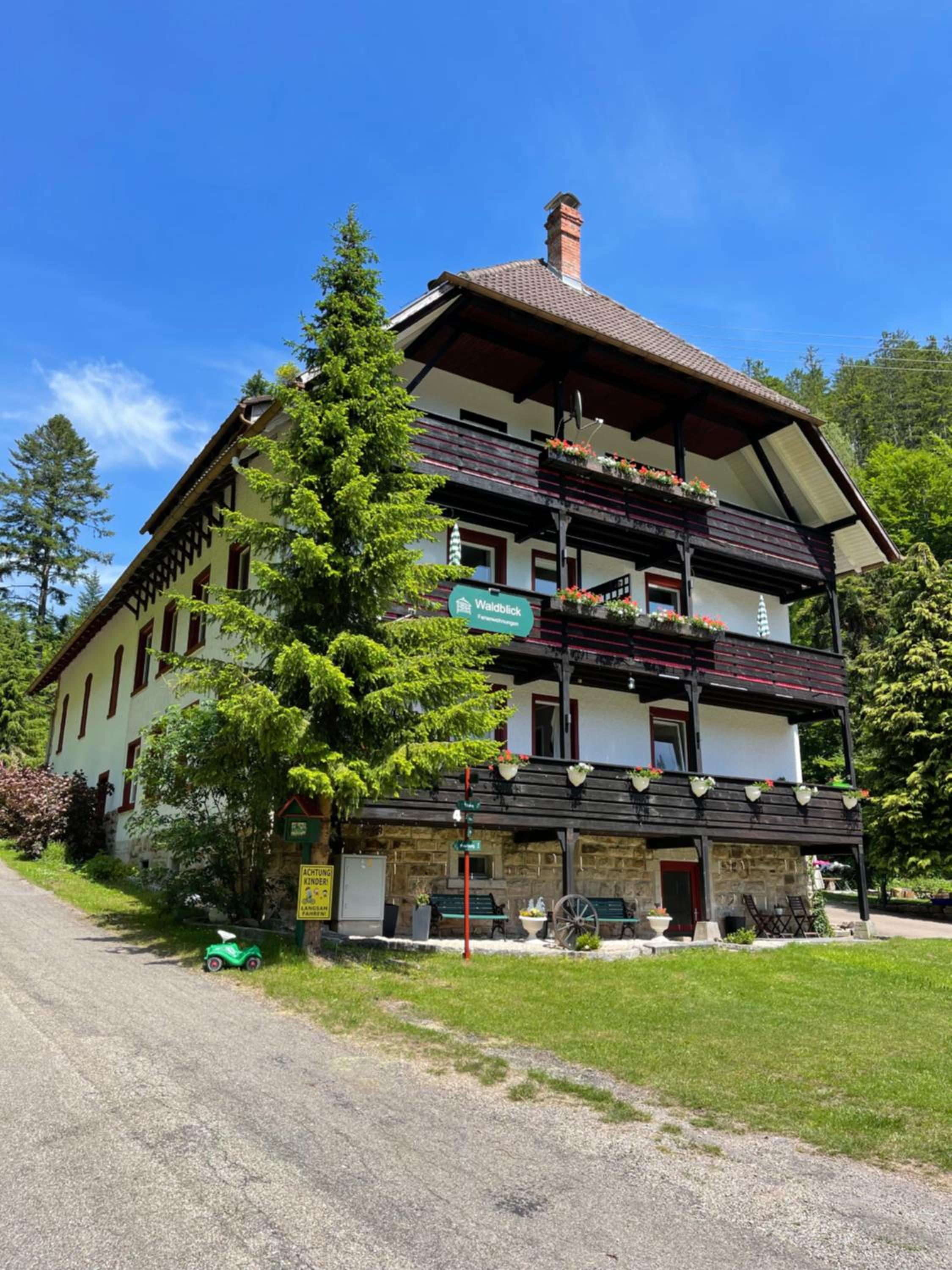 Waldblick Ferienwohnungen