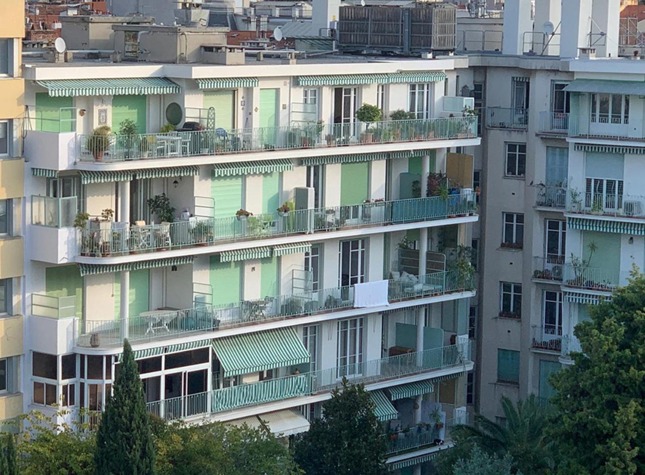 Centre, deux pièces, calme, terrasse plein sud photo 2