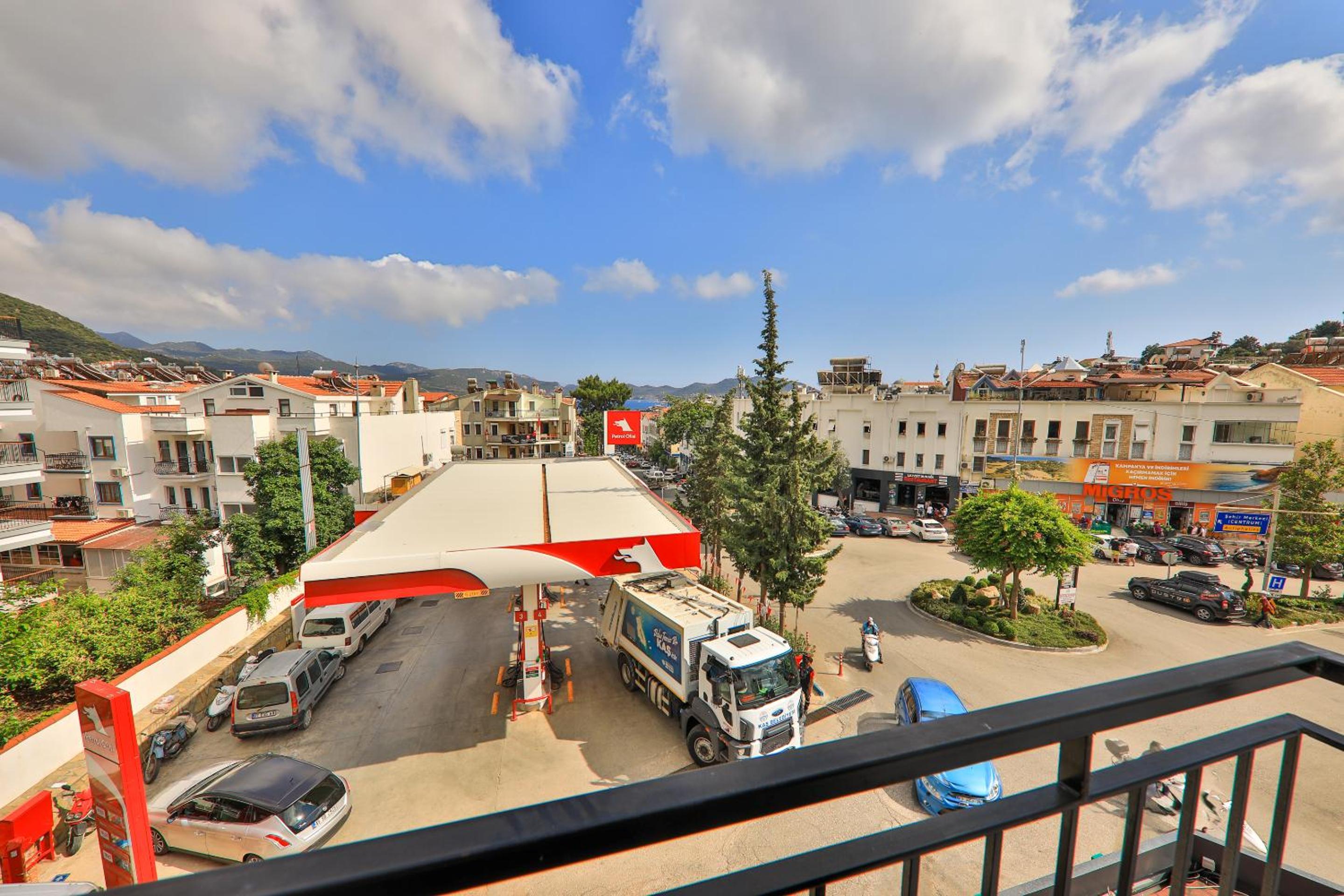 Joyy Suit Apart - Image 40