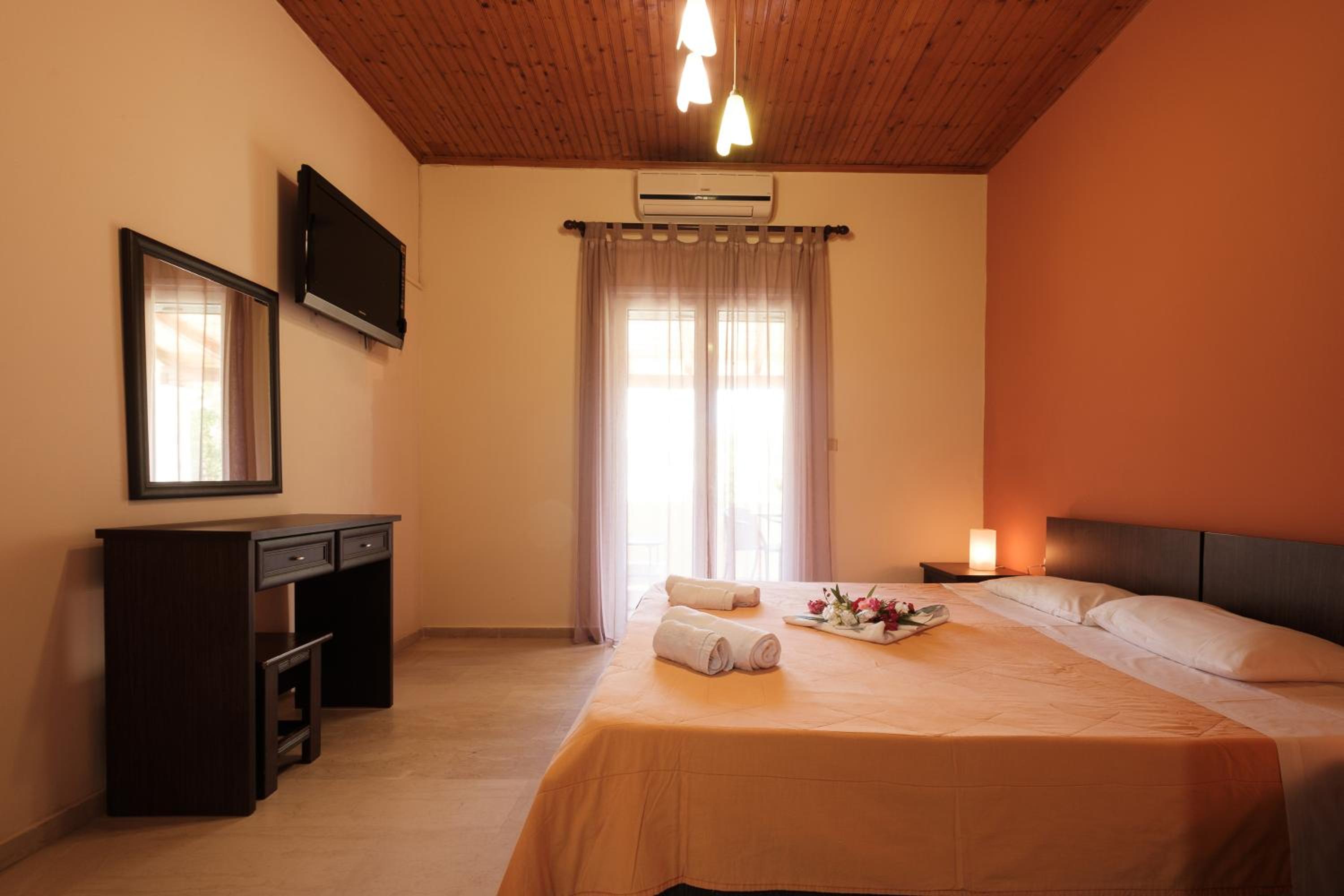Erifili Apartments