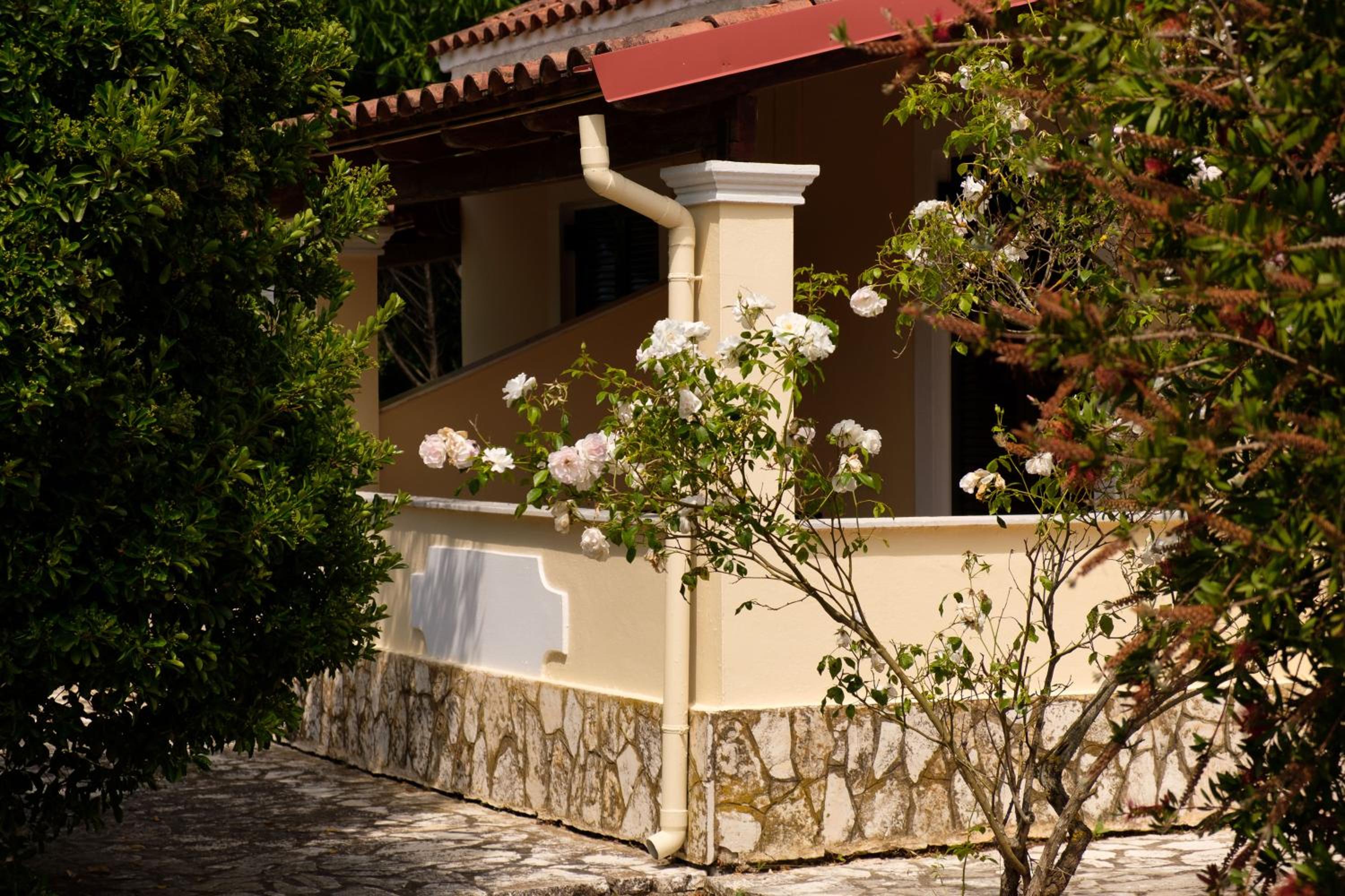 Erifili Apartments