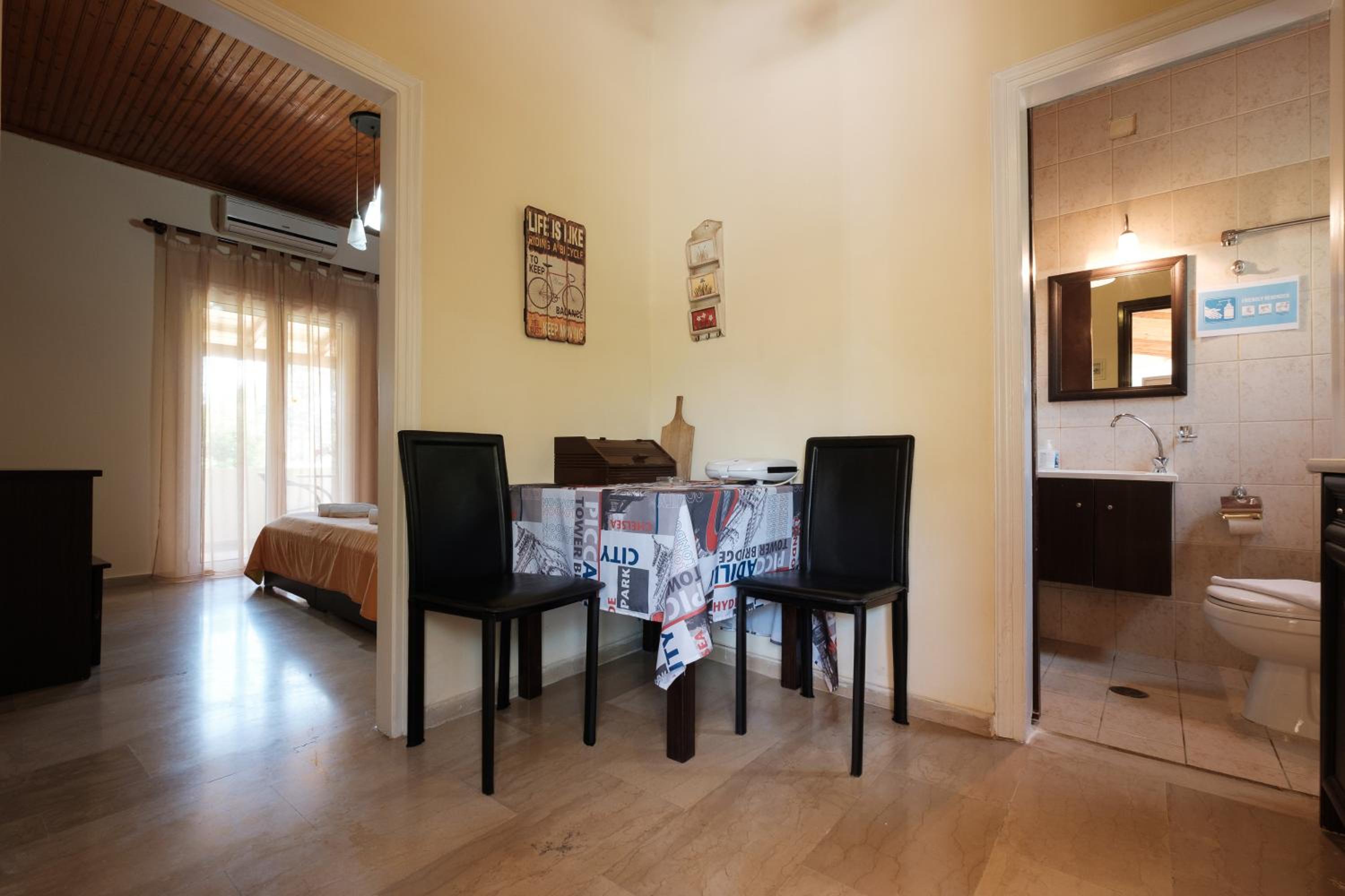 Erifili Apartments