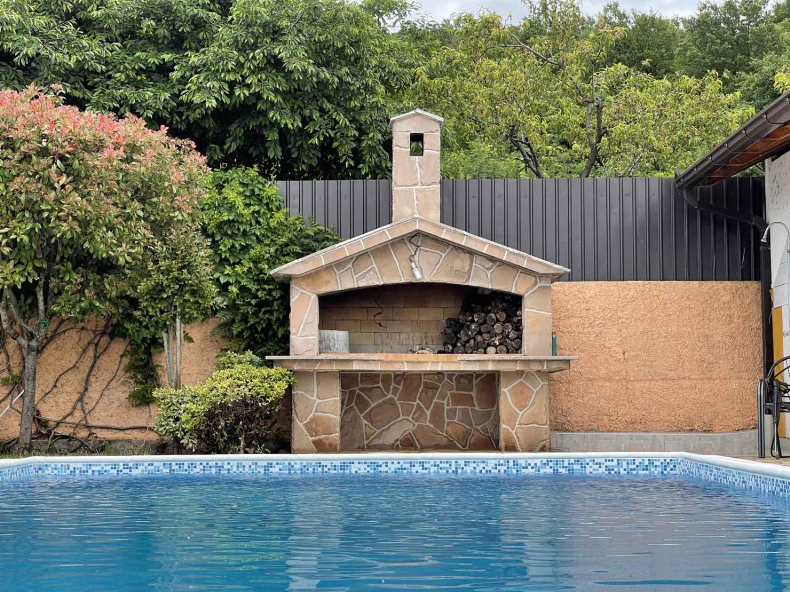 Sunny Apartment with swimming pool Stolac view 3