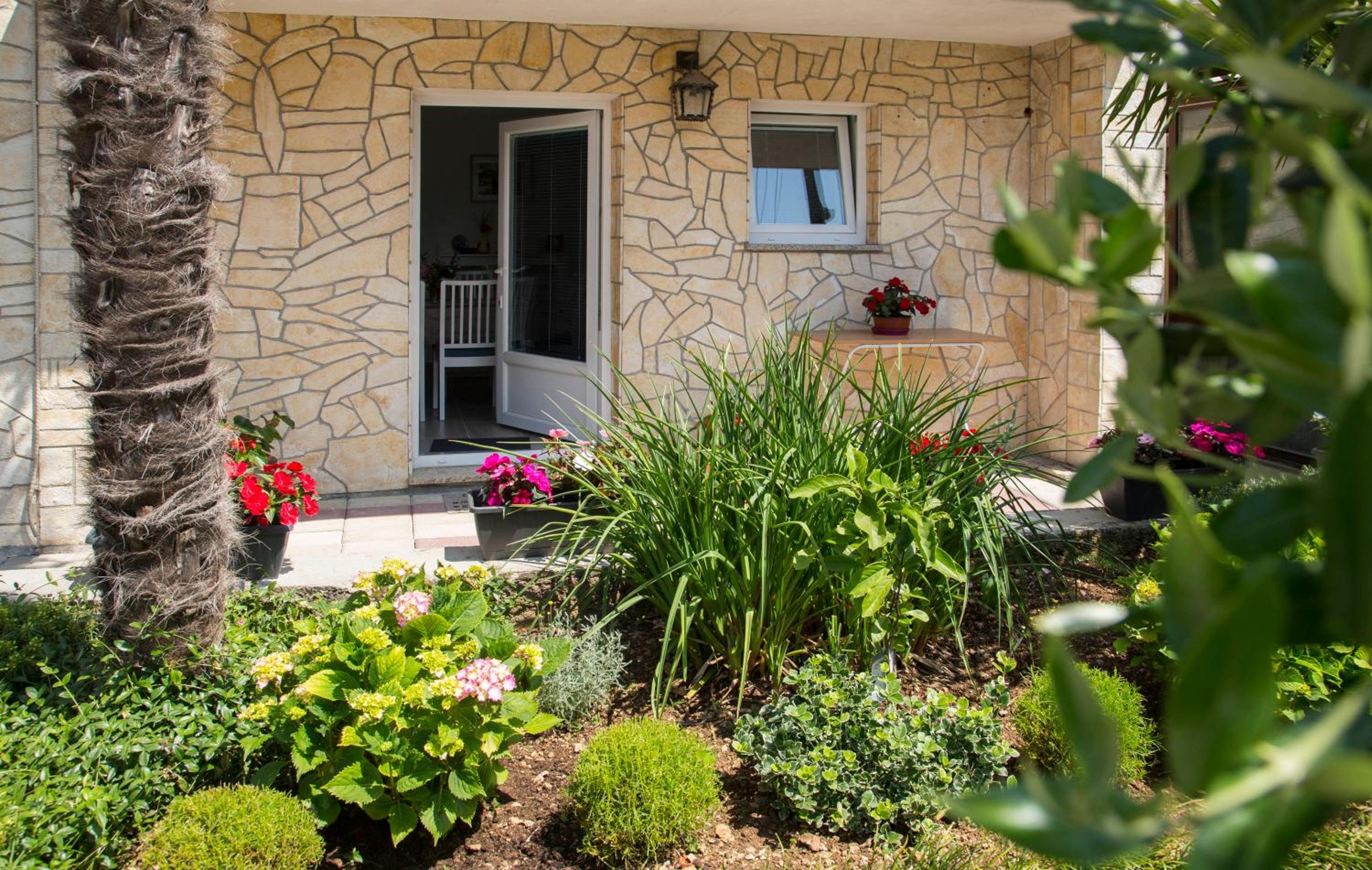 Apartman Lori view 3