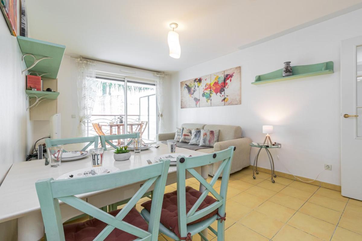Nice 1 Bedroom downtown Carré d'Or with garage photo 4