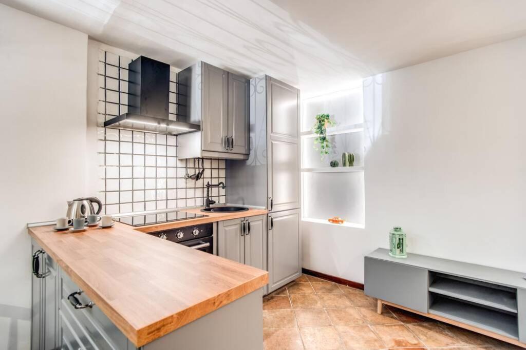 FRESH HOUSE DORIA PAMPHILI