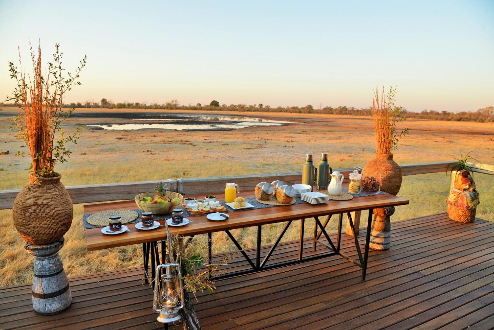 Nogatsaa Pans Chobe Lodge