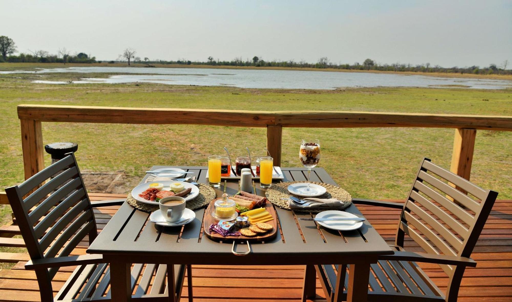 Nogatsaa Pans Chobe Lodge