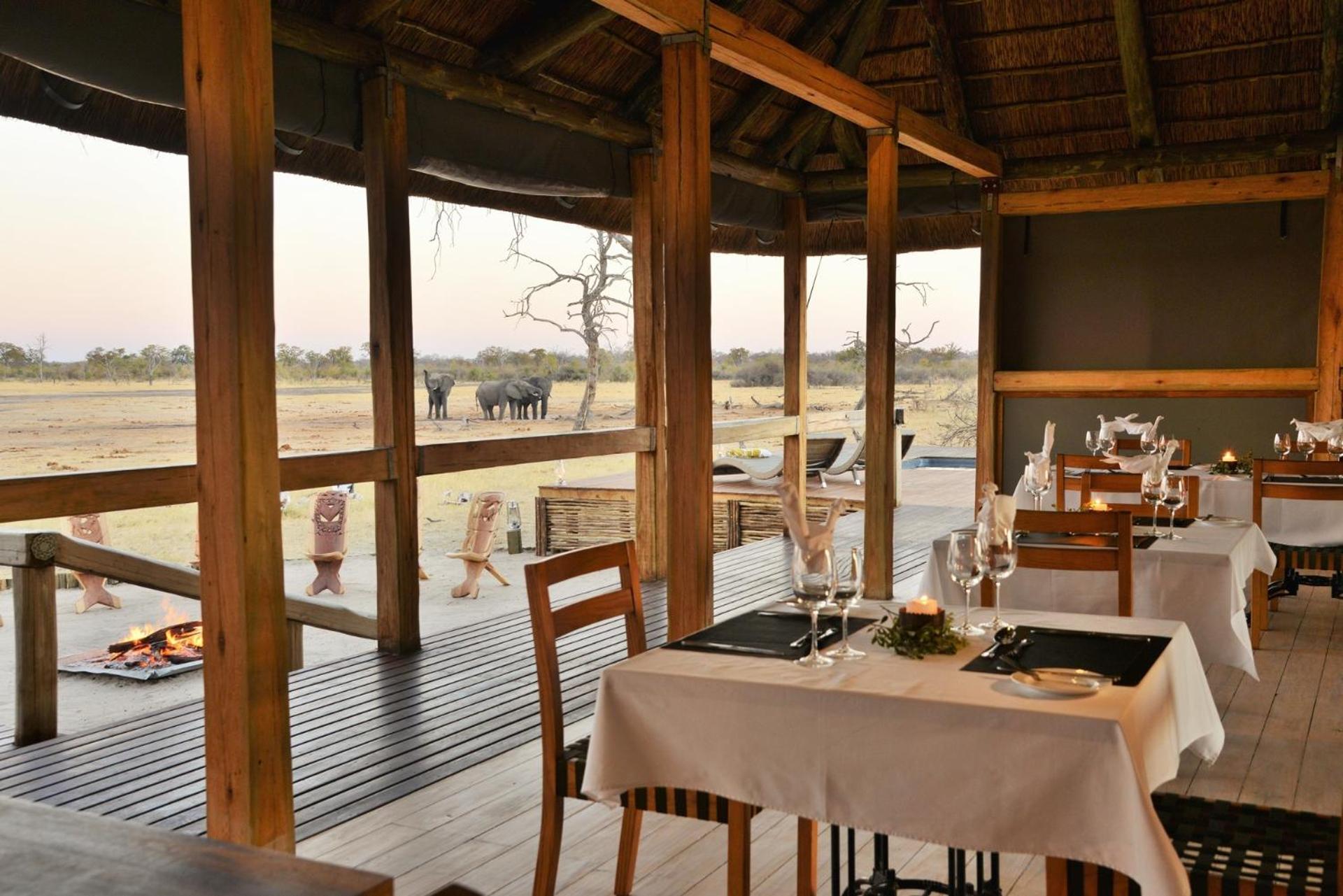 Nogatsaa Pans Chobe Lodge