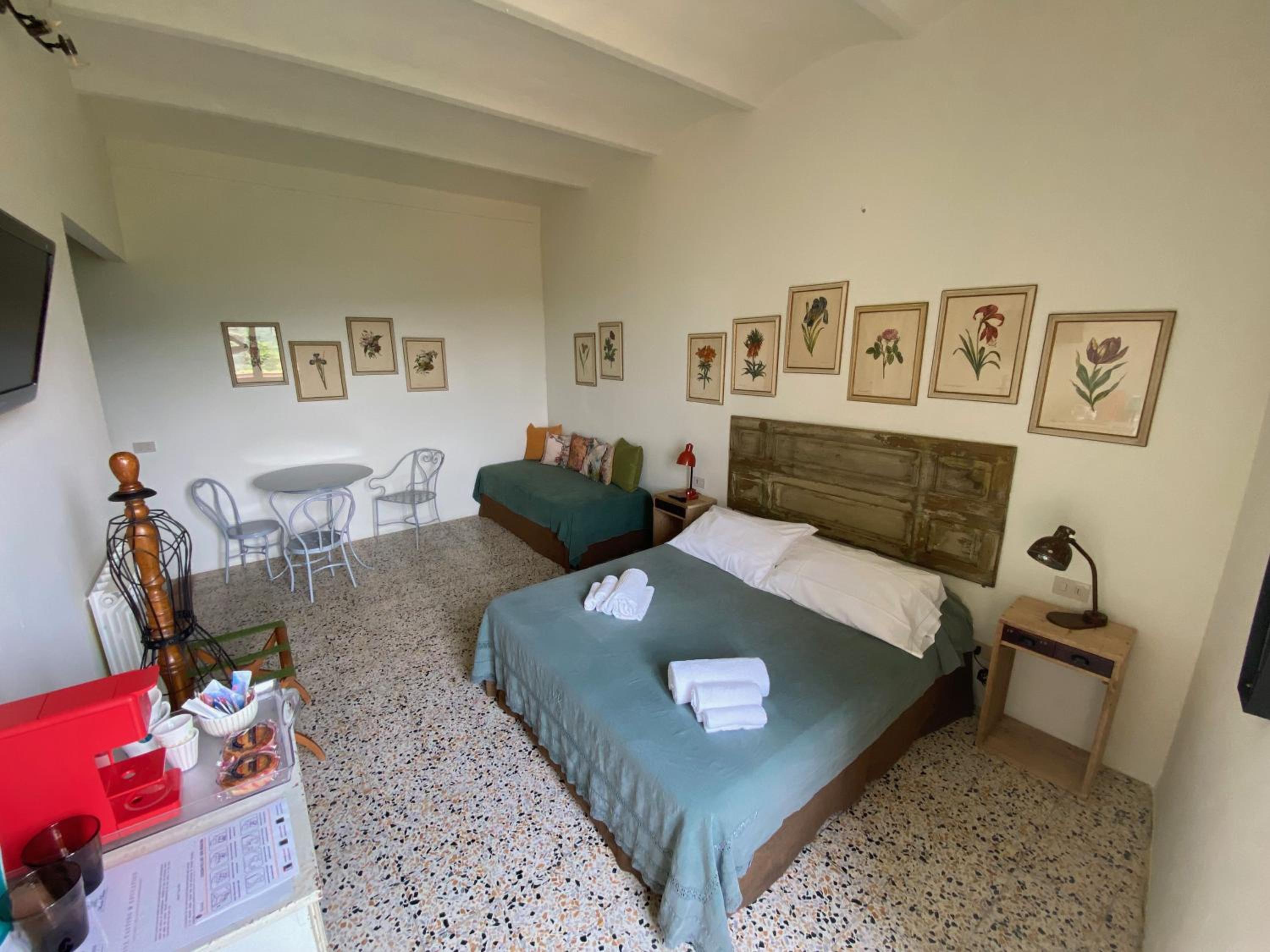 Rooms and Wine al Castello view 4