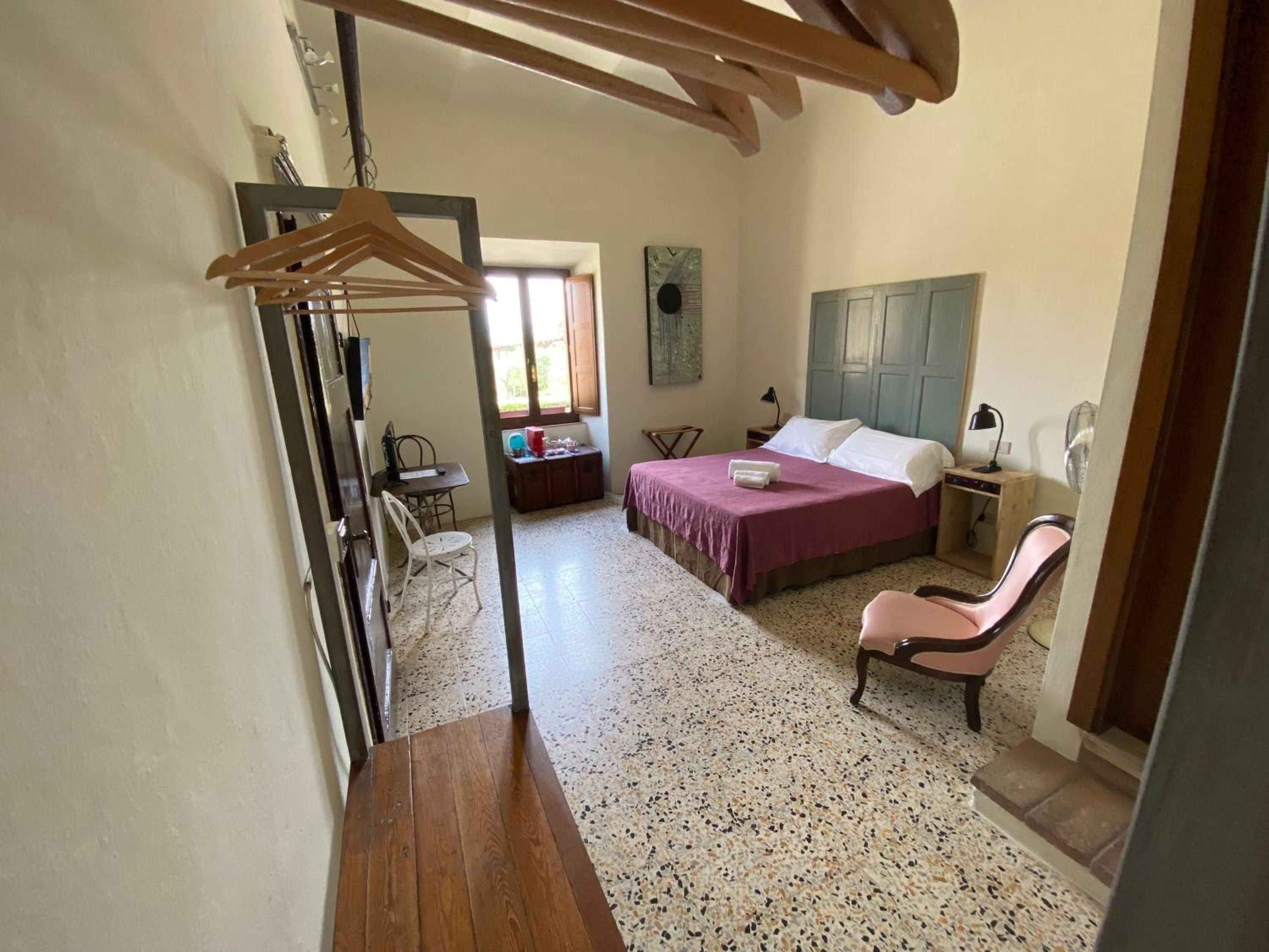 Rooms and Wine al Castello view 2