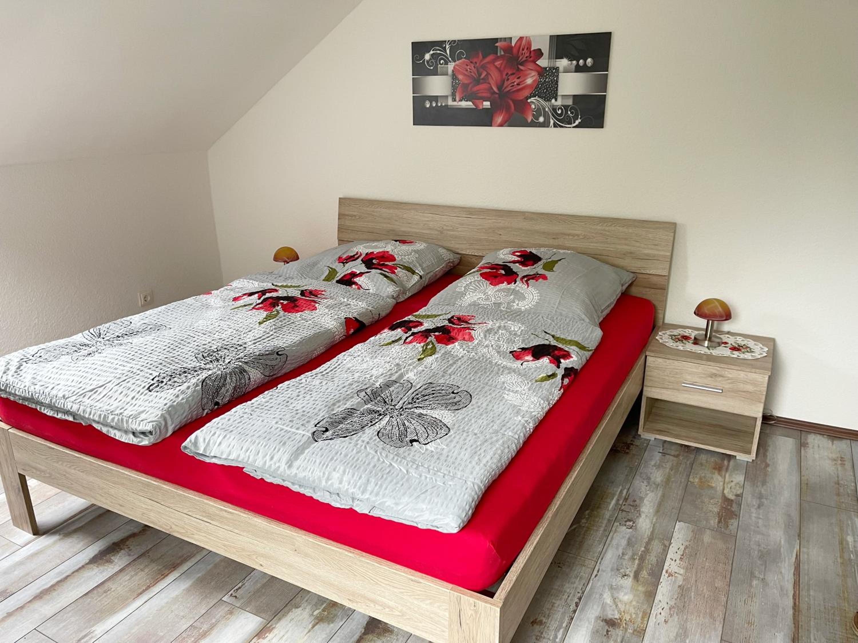 FeWo mit Balkon direkt am Wald und Wanderweg Ruhe pur 2 OG