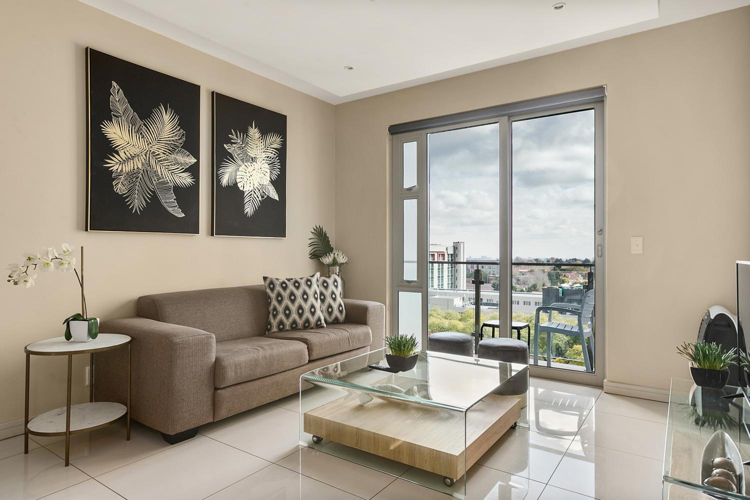 Easy Stay - The Tyrwhitt Rosebank