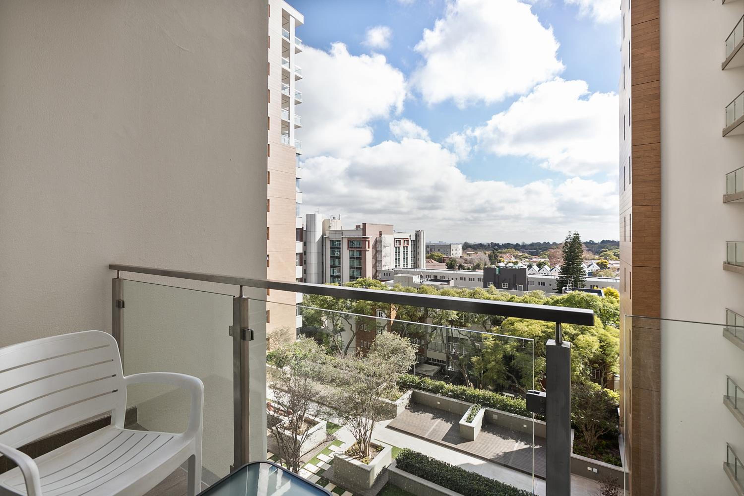 Easy Stay - The Tyrwhitt Rosebank