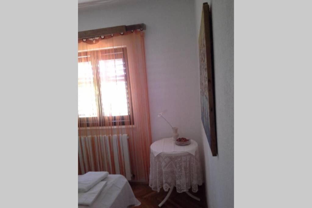 ROOMS LUCE 1 & SUPETAR view 5