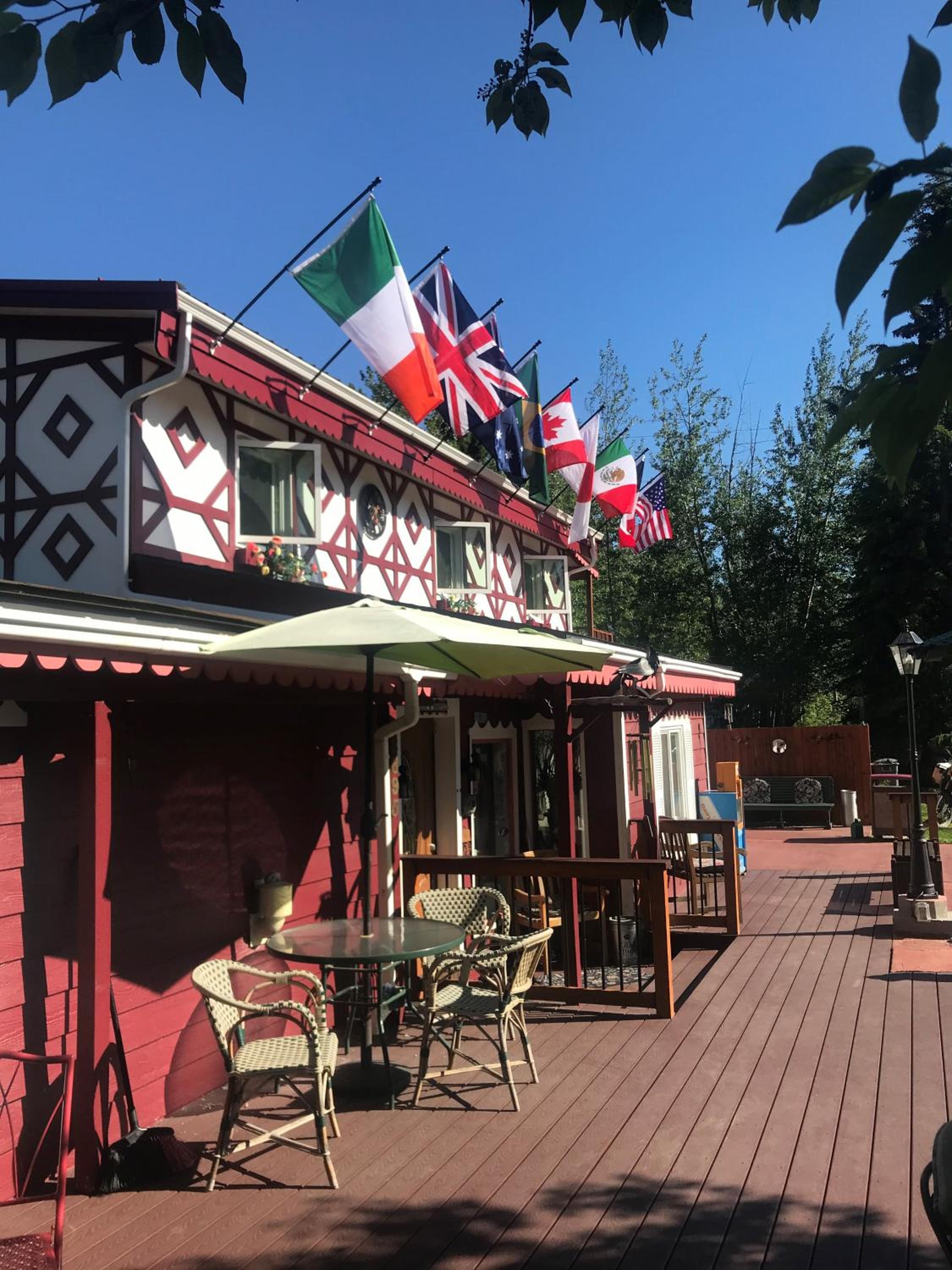 Hotel Billie's Backpackers Hostel - Image 1