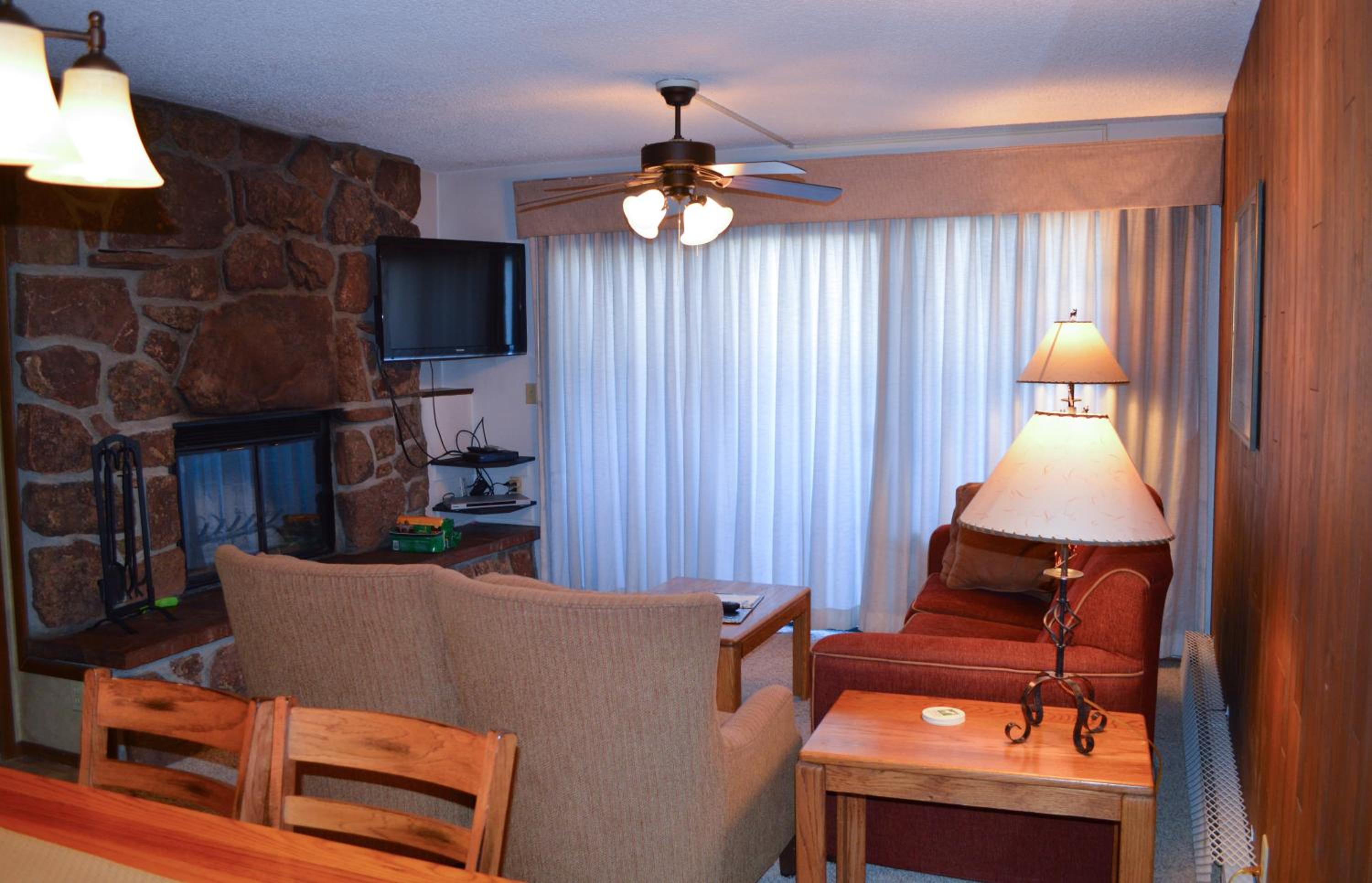 Fraser Vacations - Pines at Meadow Ridge - Property Image 6