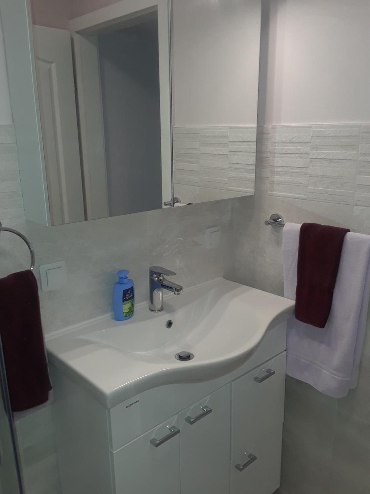 New Kosljun Apartment short walk to Beach view 4