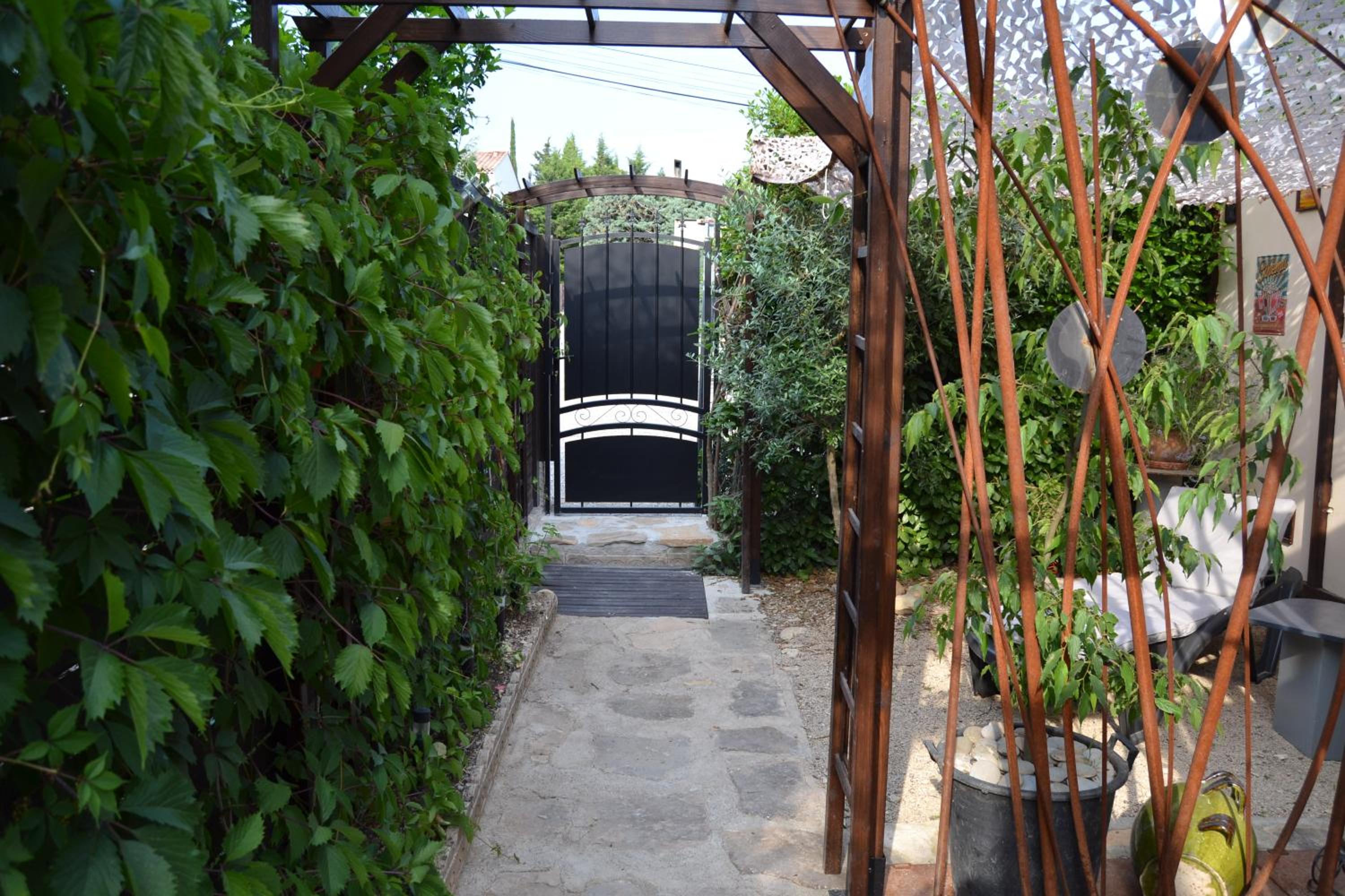 Photo 27