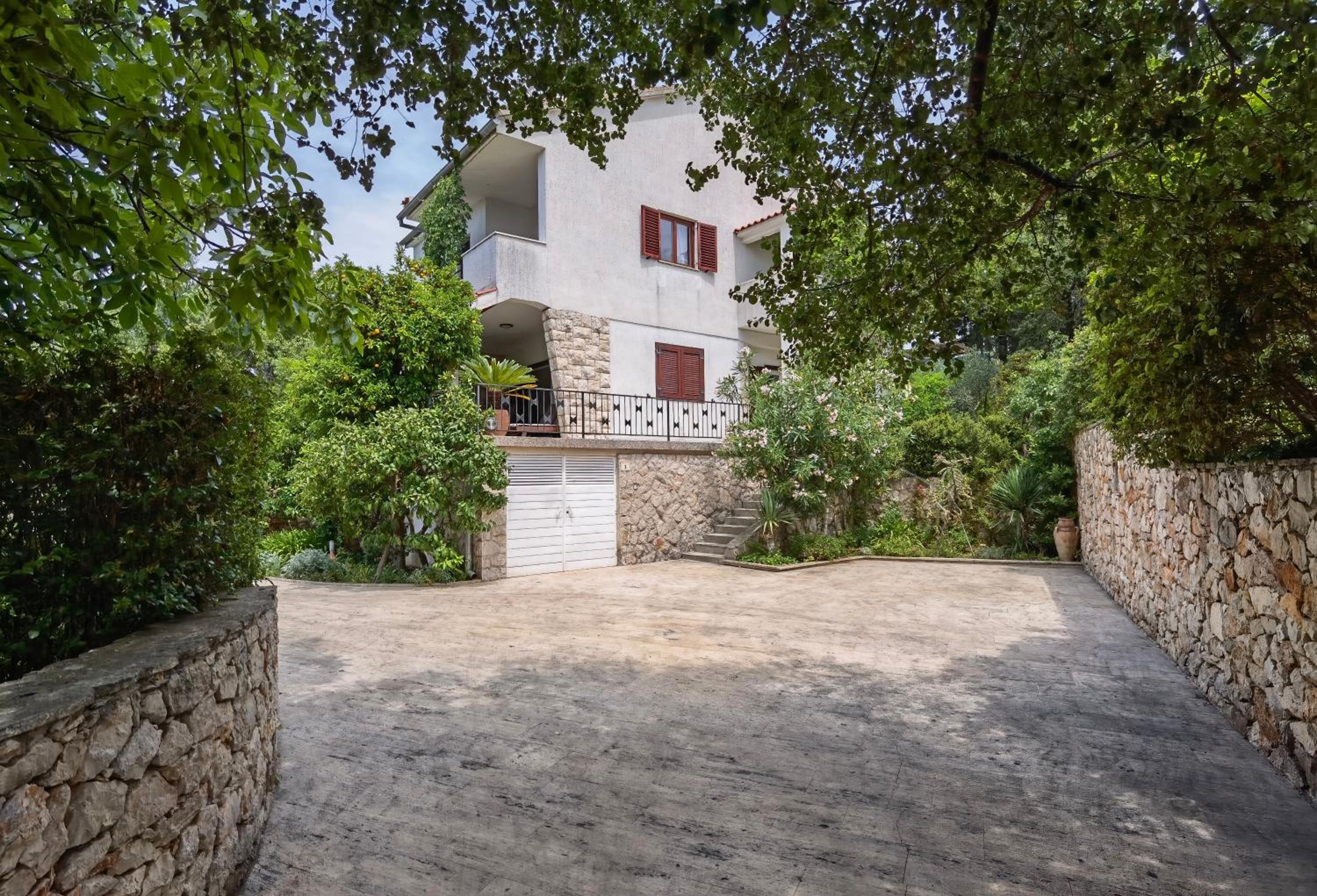 Hotel Jees Exclusive Apartments