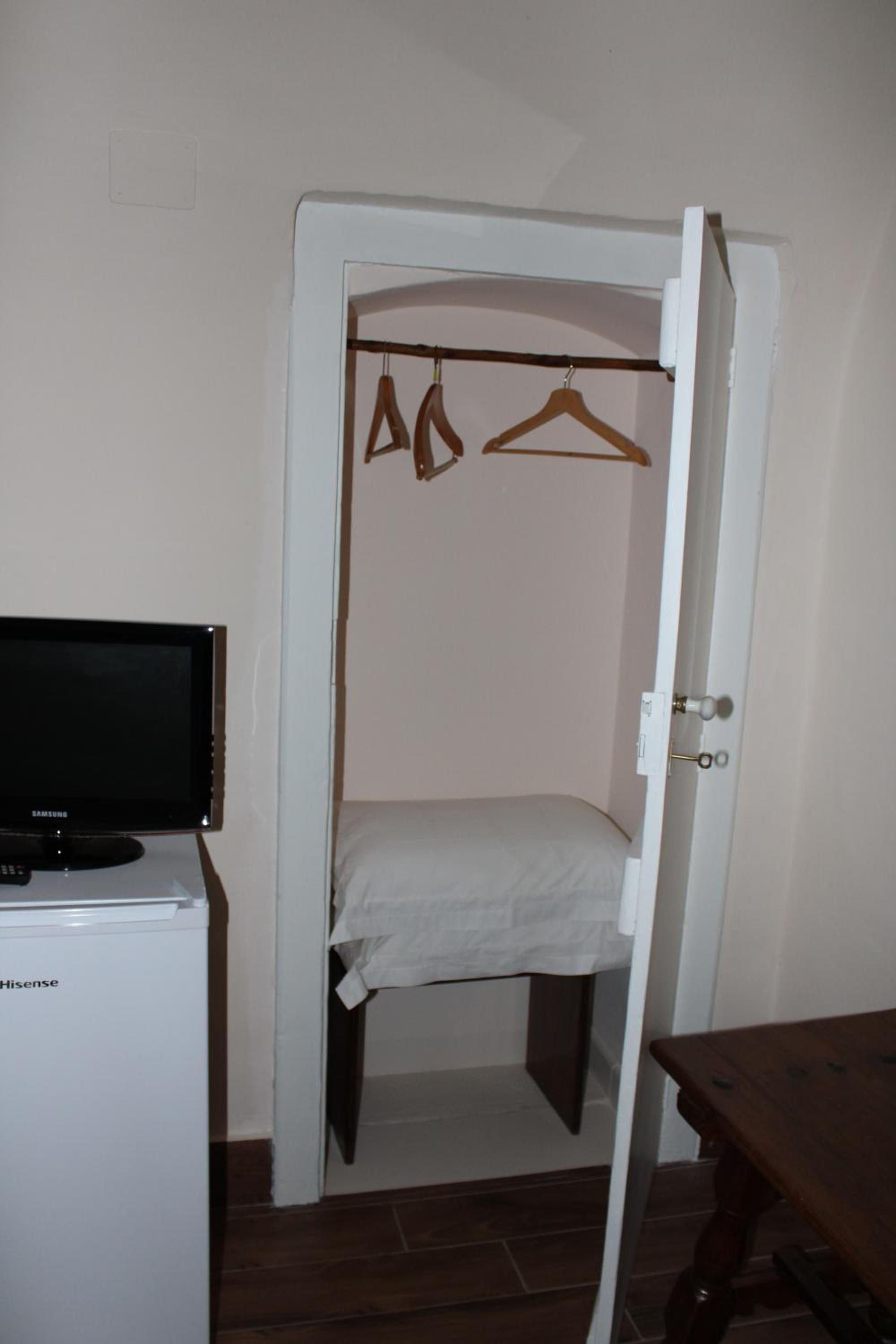 Photo 42
