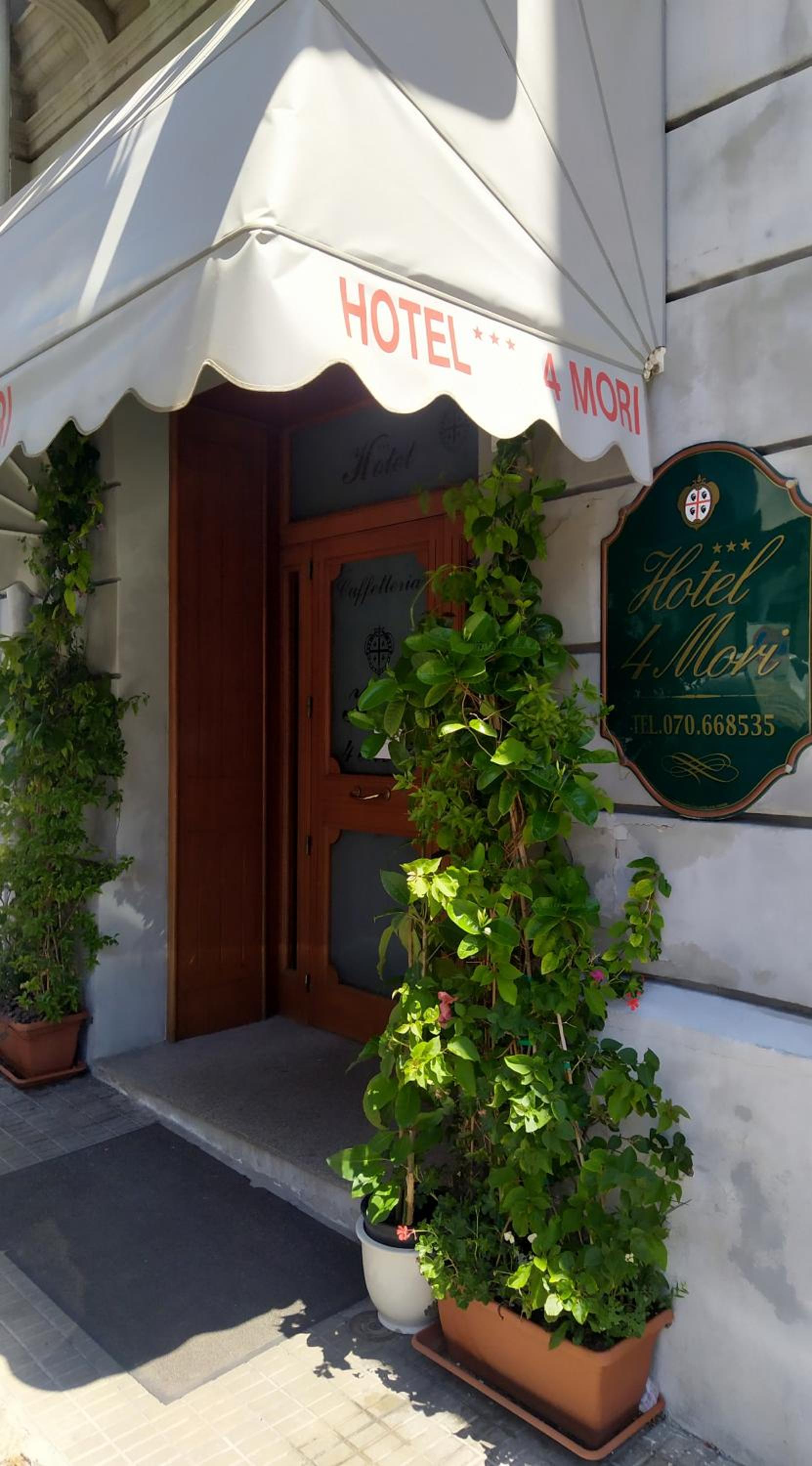 Hotel 4 Mori - Image 1